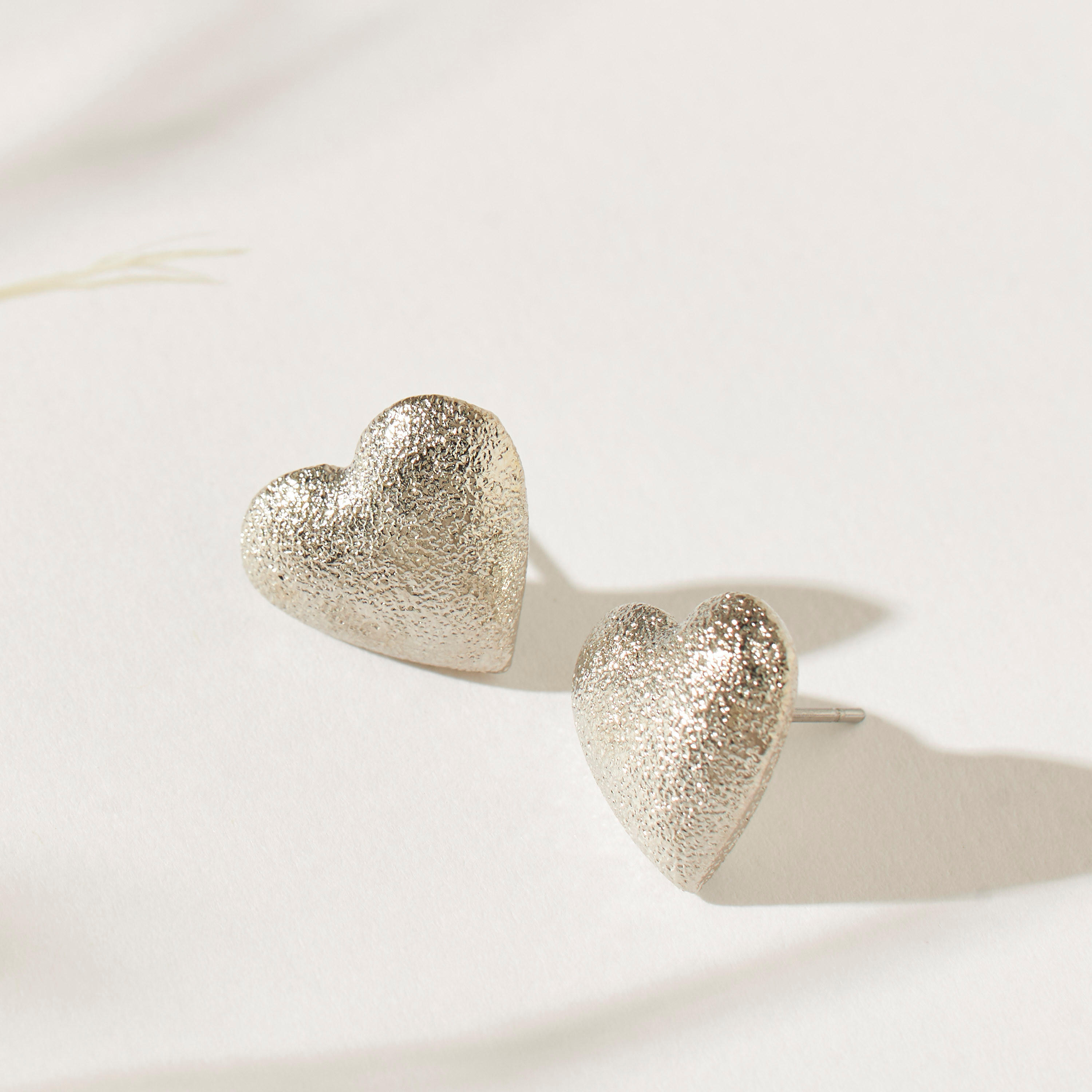 Textured Heart Shaped Stud Earrings with Pushback Closure-women-watchesandjewellery-jewellery-earrings-image-1