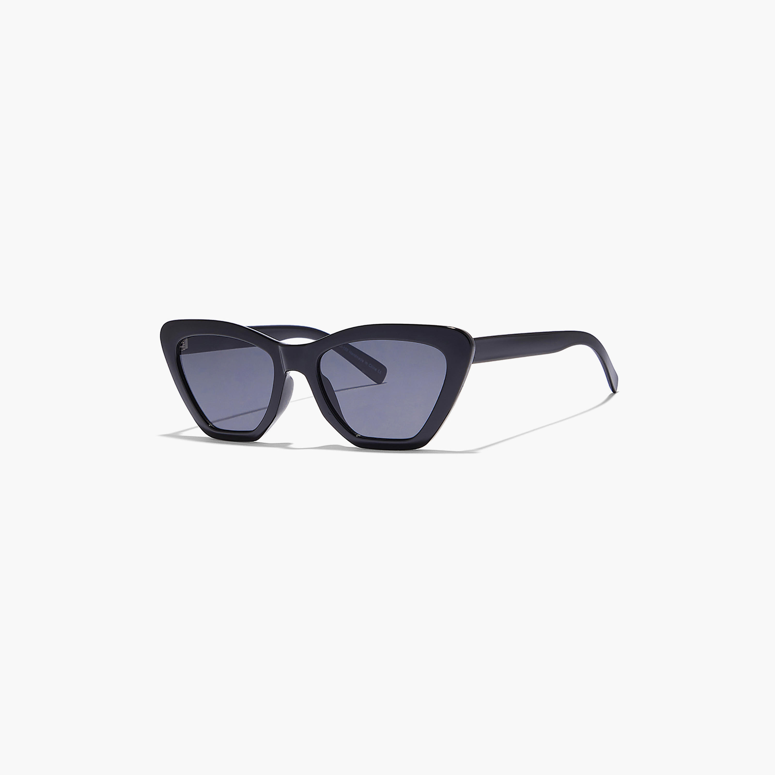 نظارة شمسية سوداء ذات كات آي من بلاك أوت هاتي مع 57 مم -women-sunglasses-image-1