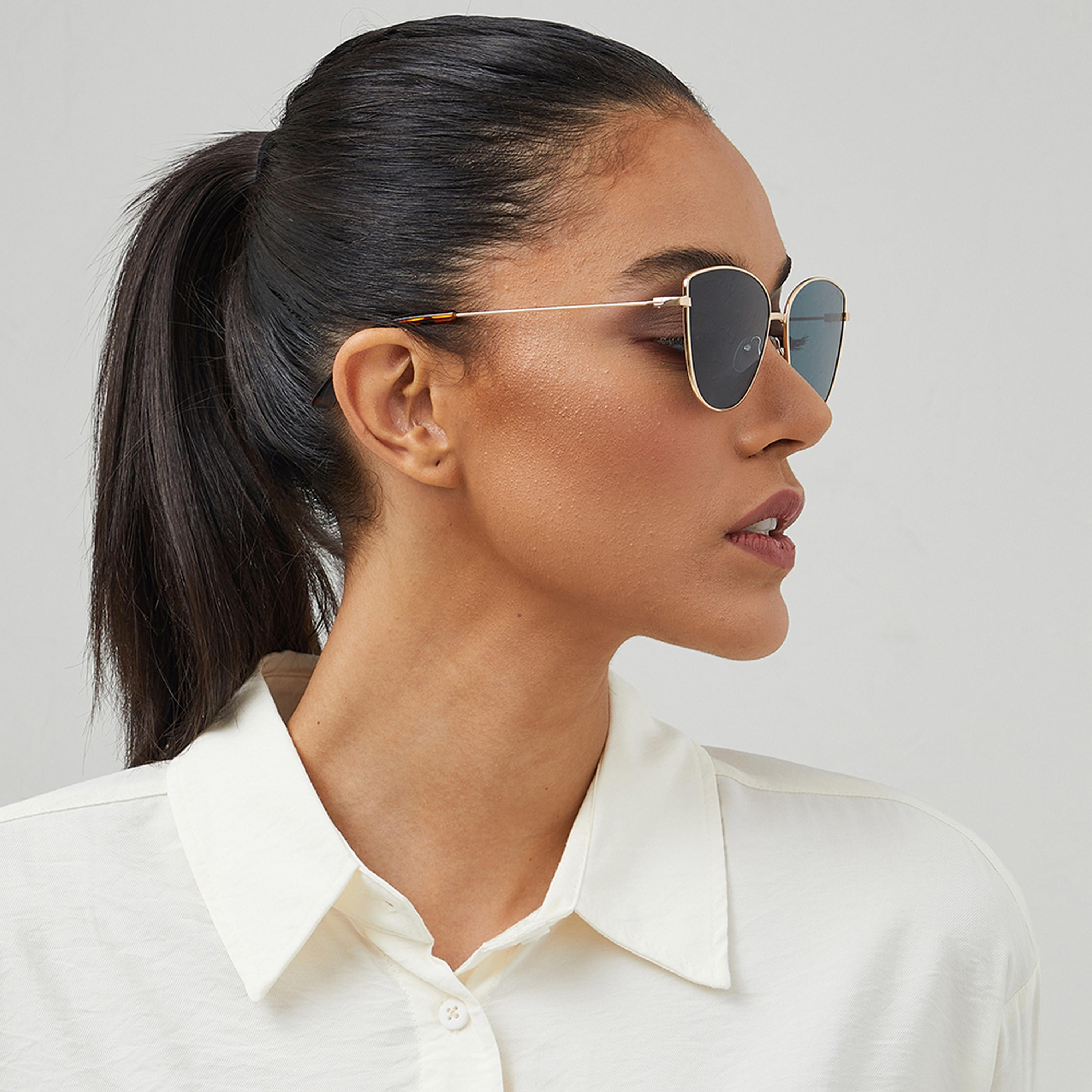 BlackOut CELEB Green 59 mm Cat Eye Sunglasses -women-sunglasses-image-5
