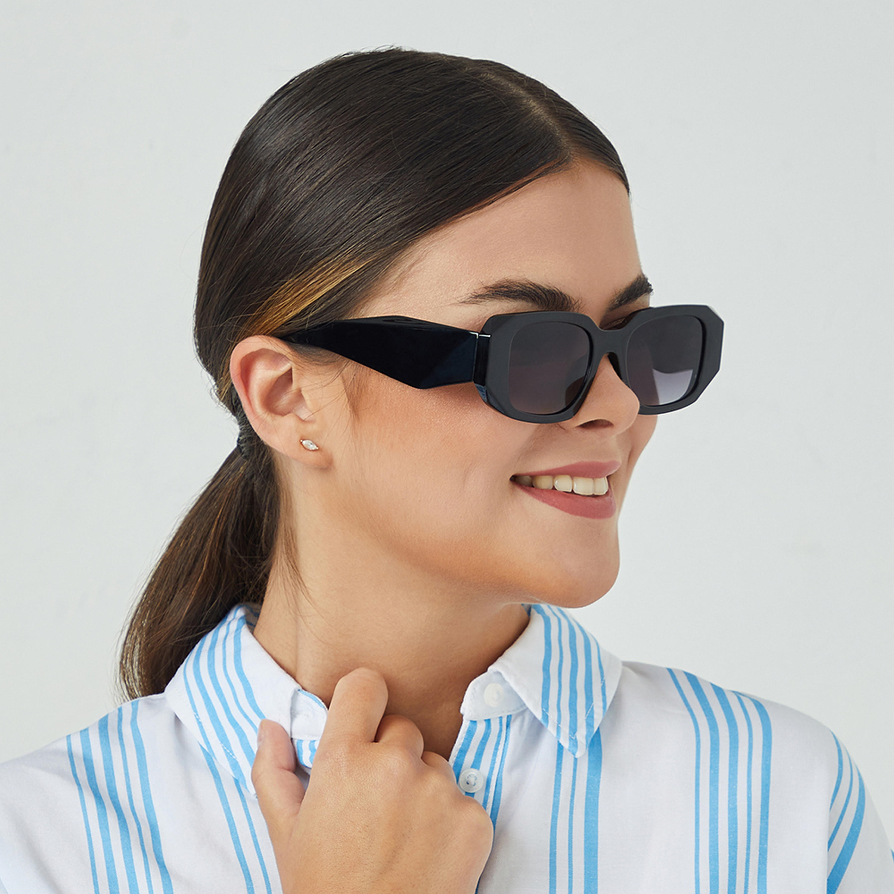 نظارة شمسية مستطيلة سوداء من بلاك أوت دلتا مع 52 مم -women-sunglasses-image-6