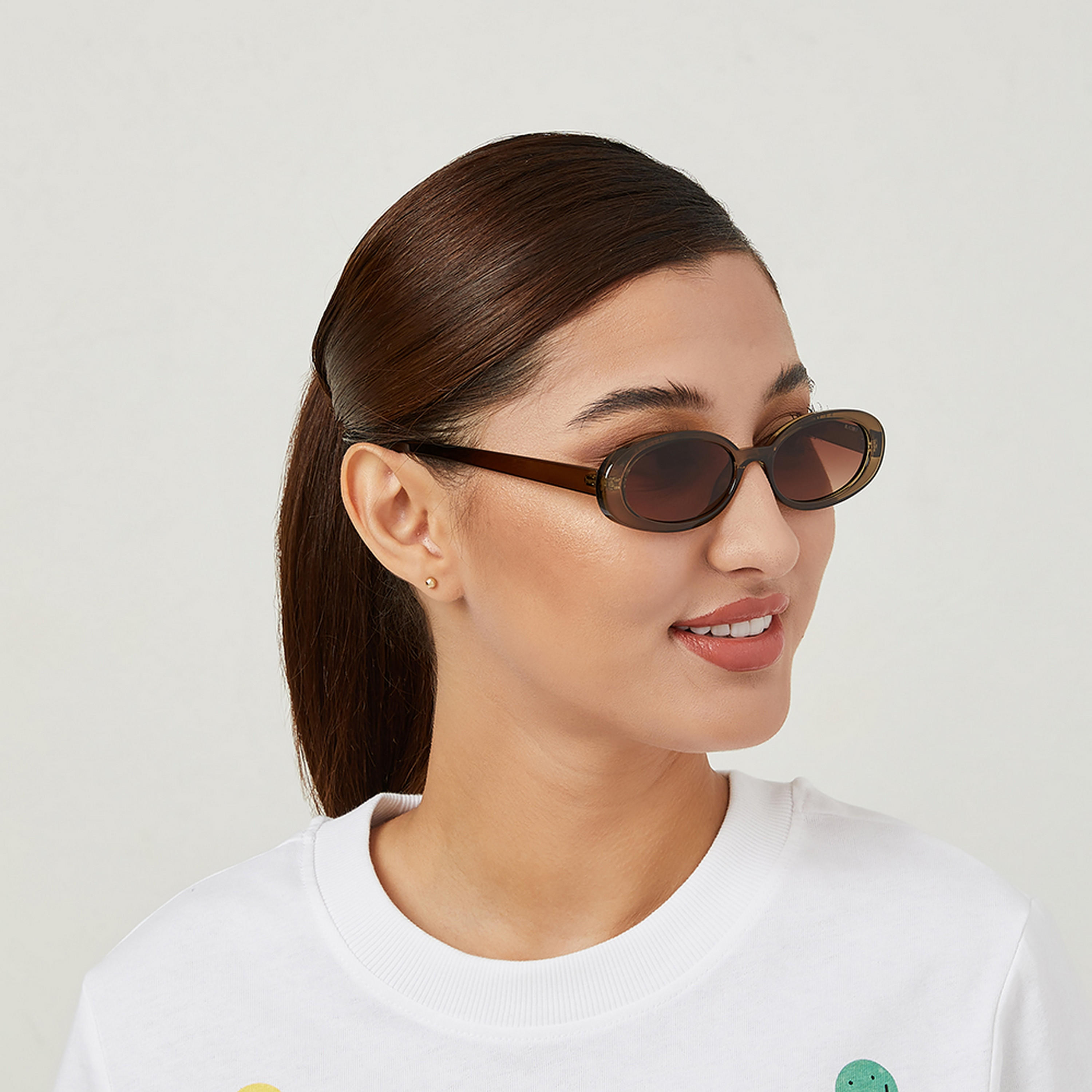 نظارة شمسية بيضاوية وبنية من بلاك أوت درو مع 52 مم -women-sunglasses-image-5