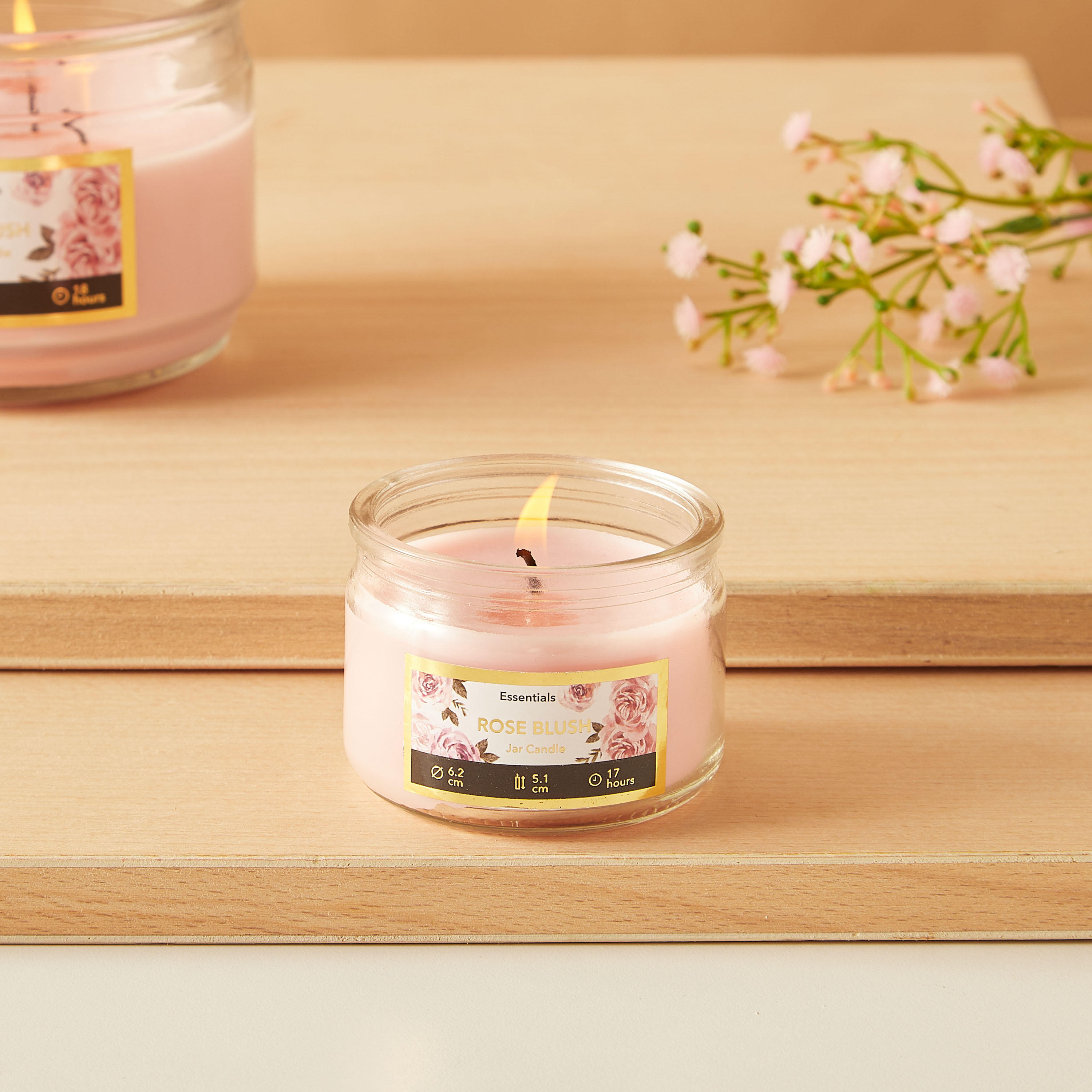 جرة شموع زجاجية برائحة الفانيليا فلور من إسينشيالز - 17 ساعة-household-homefragrance-candles-image-1