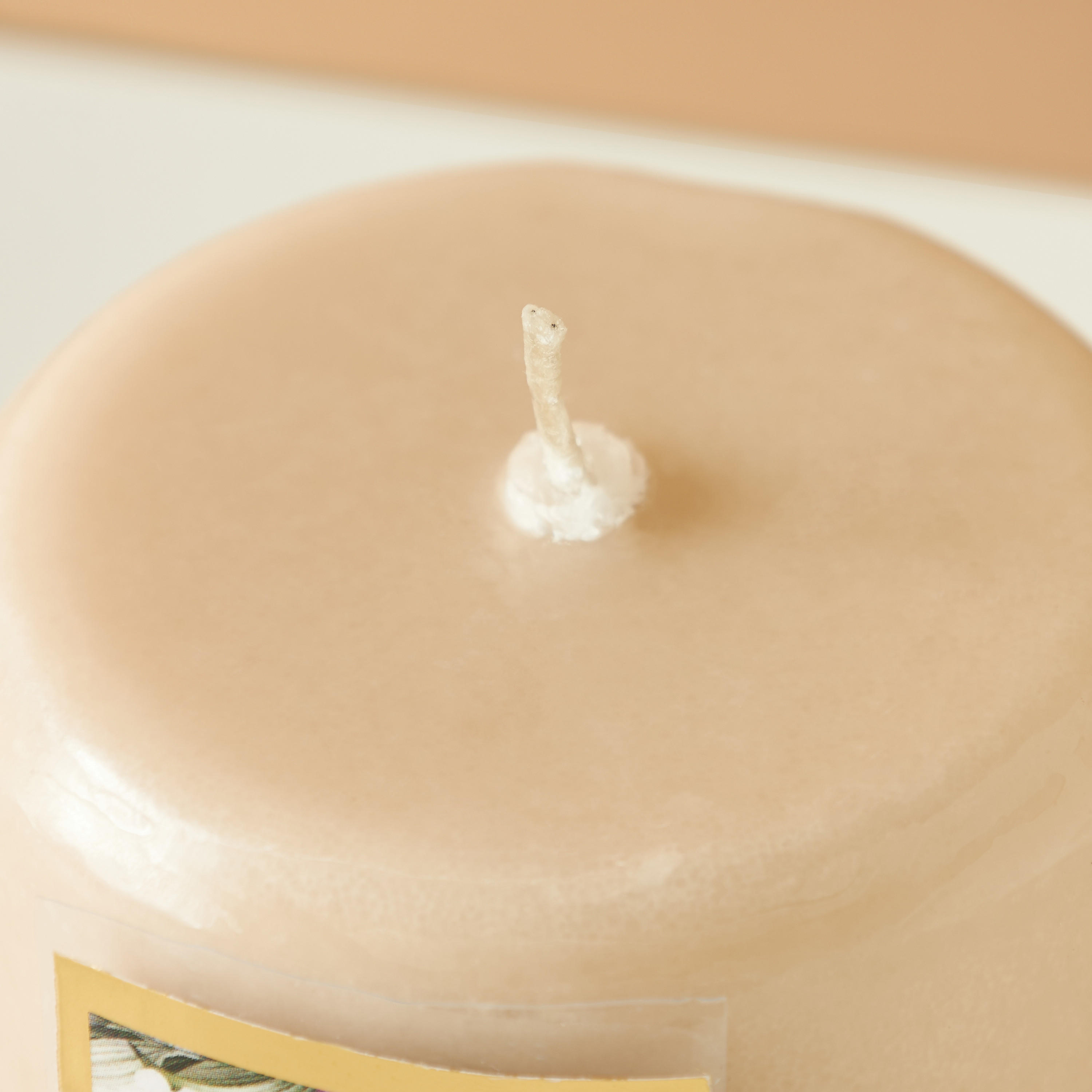 Essentials Vanilla Fleur Scented Pillar Candle - 8 cms-household-homefragrance-candles-image-4