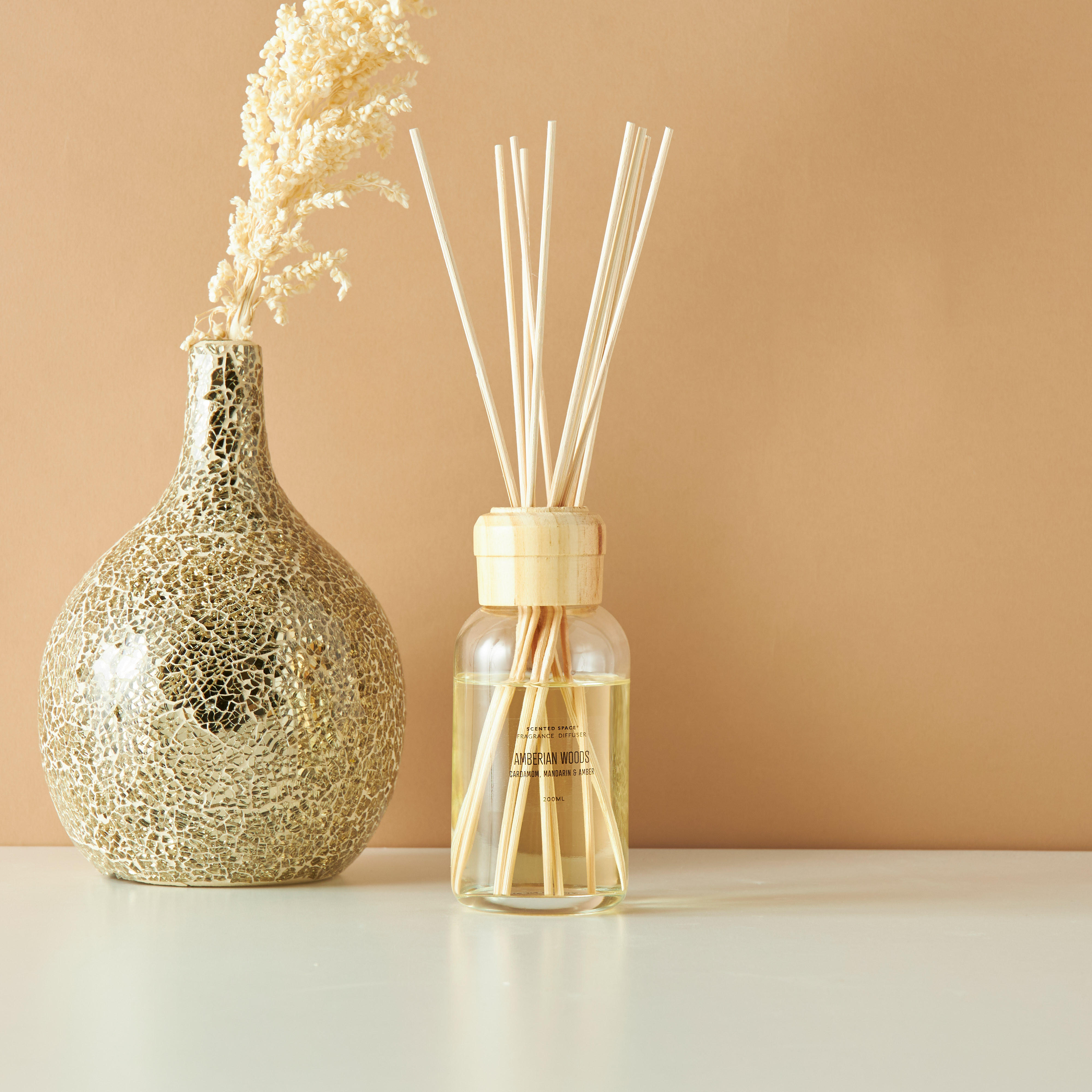Scented Space Amberian Woods Reed Diffuser - 200 ml-household-homefragrance-reeddiffusers-image-1