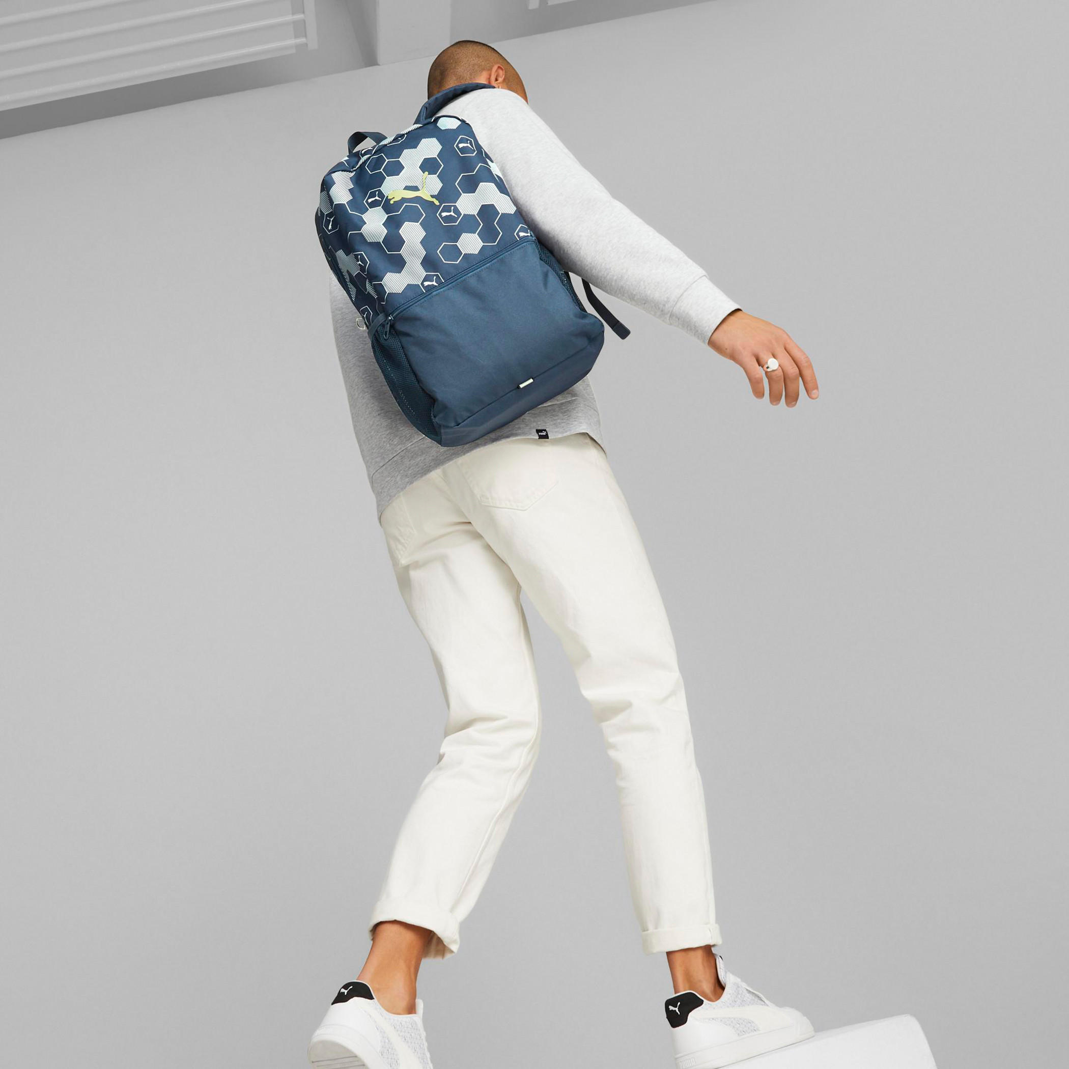 شنطة ظهر بسحاب إغلاق وحمالات قابلة للتعديل وطبعات شعار من بوما-men-bags-image-5