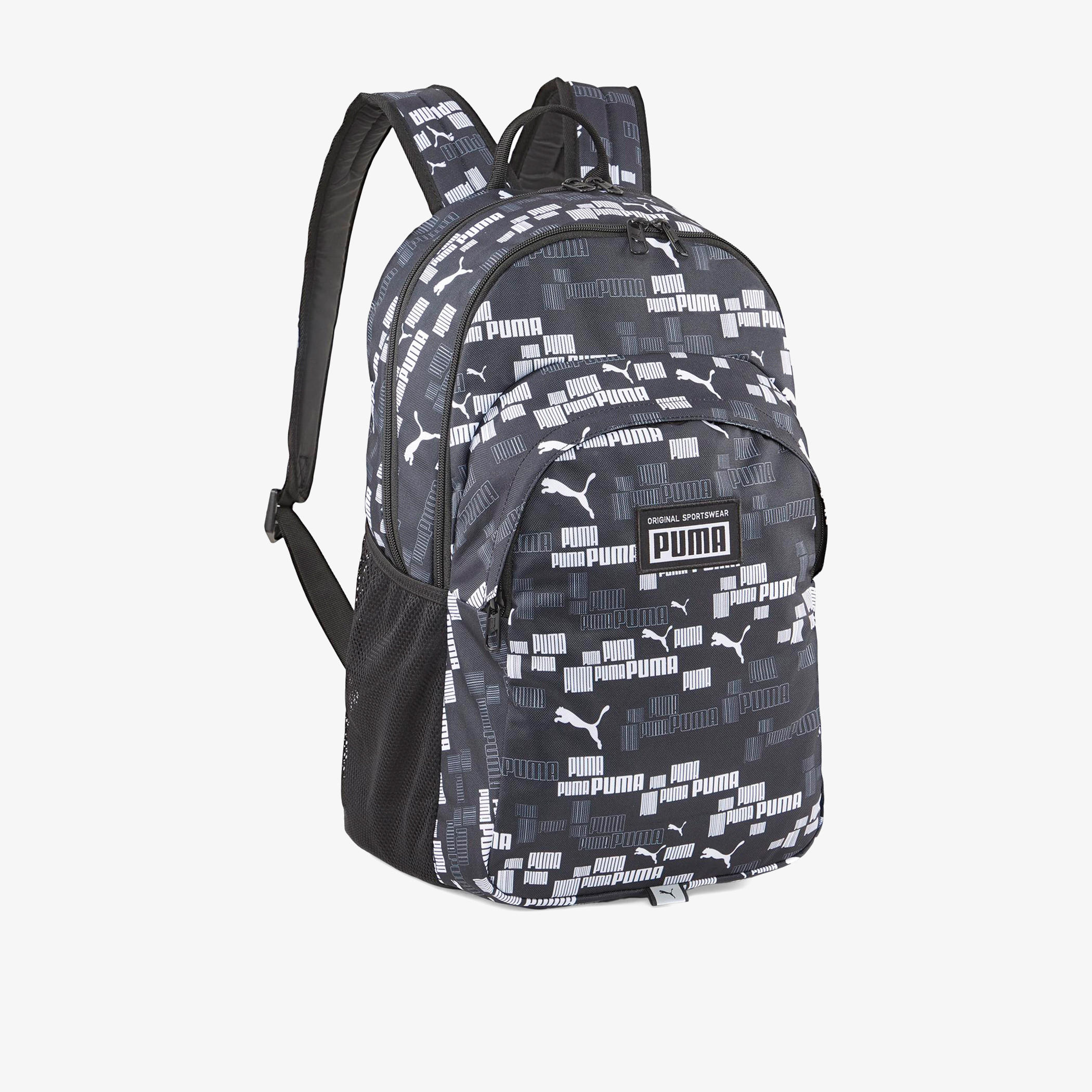 شنطة ظهر بحمالات كتف قابلة للتعديل وسحّاب إغلاق وطبعات شعار من بوما-men-bags-image-1
