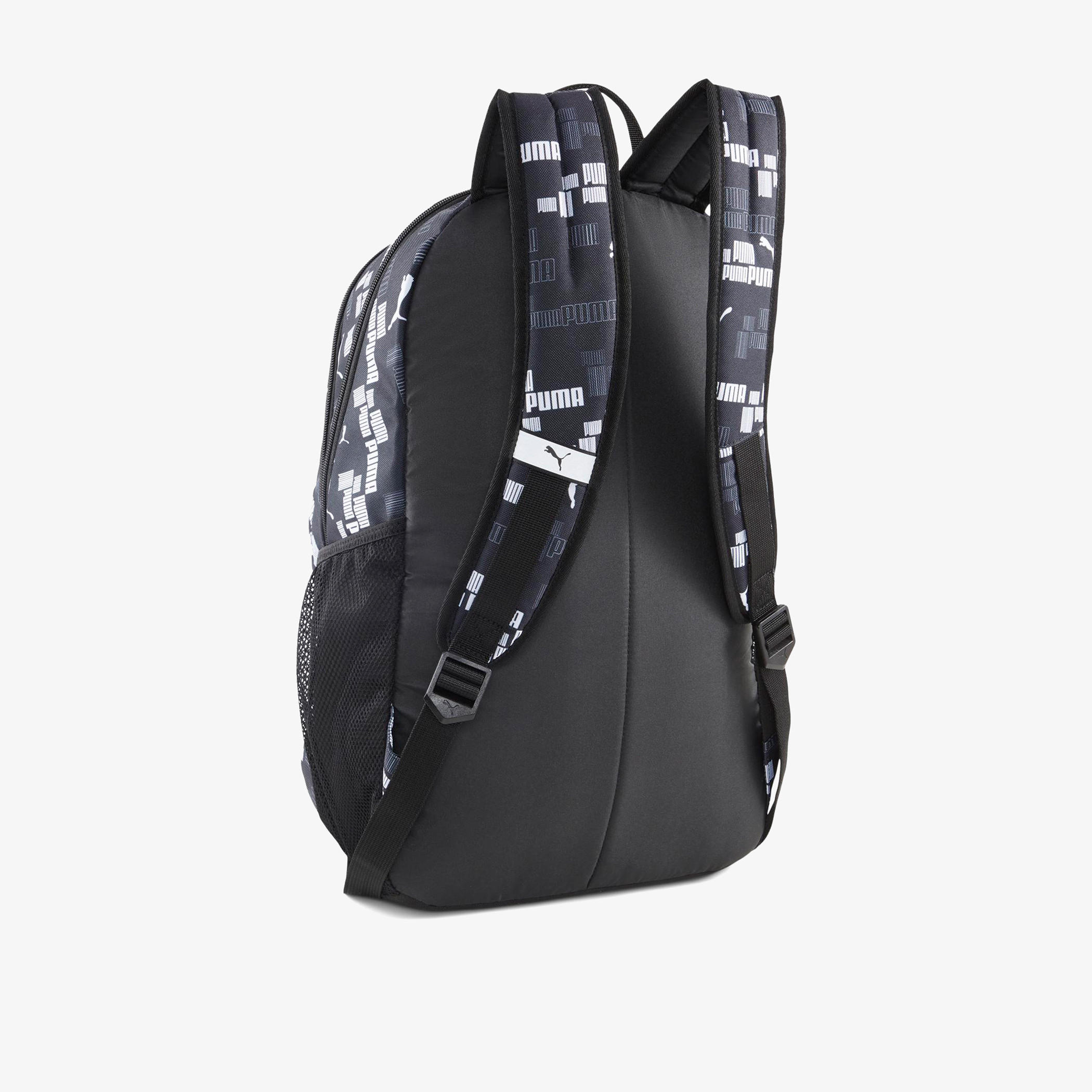 شنطة ظهر بحمالات كتف قابلة للتعديل وسحّاب إغلاق وطبعات شعار من بوما-men-bags-image-2