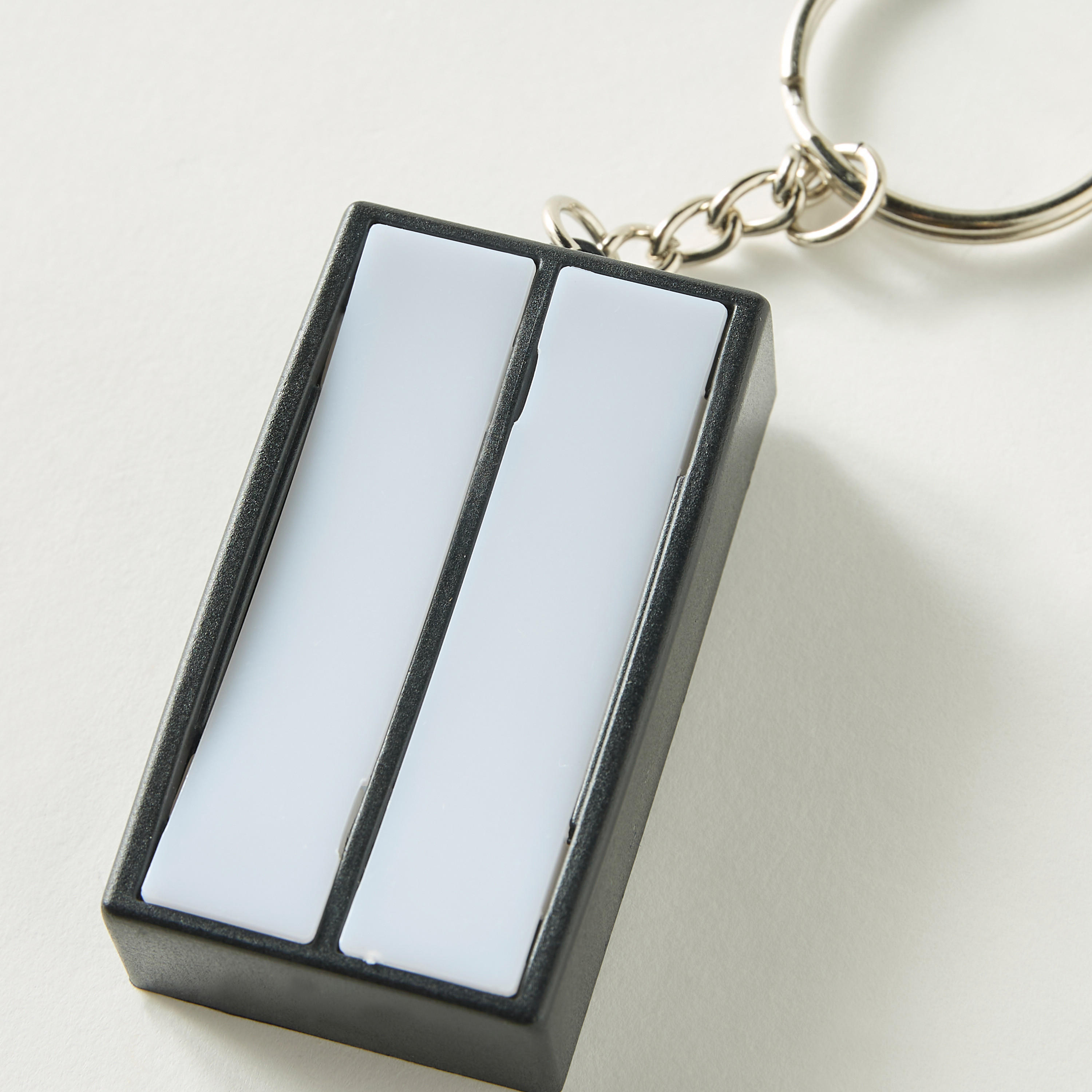Findz Mighty Mini Light Box Keychain-toys-blocksandpuzzles-image-4