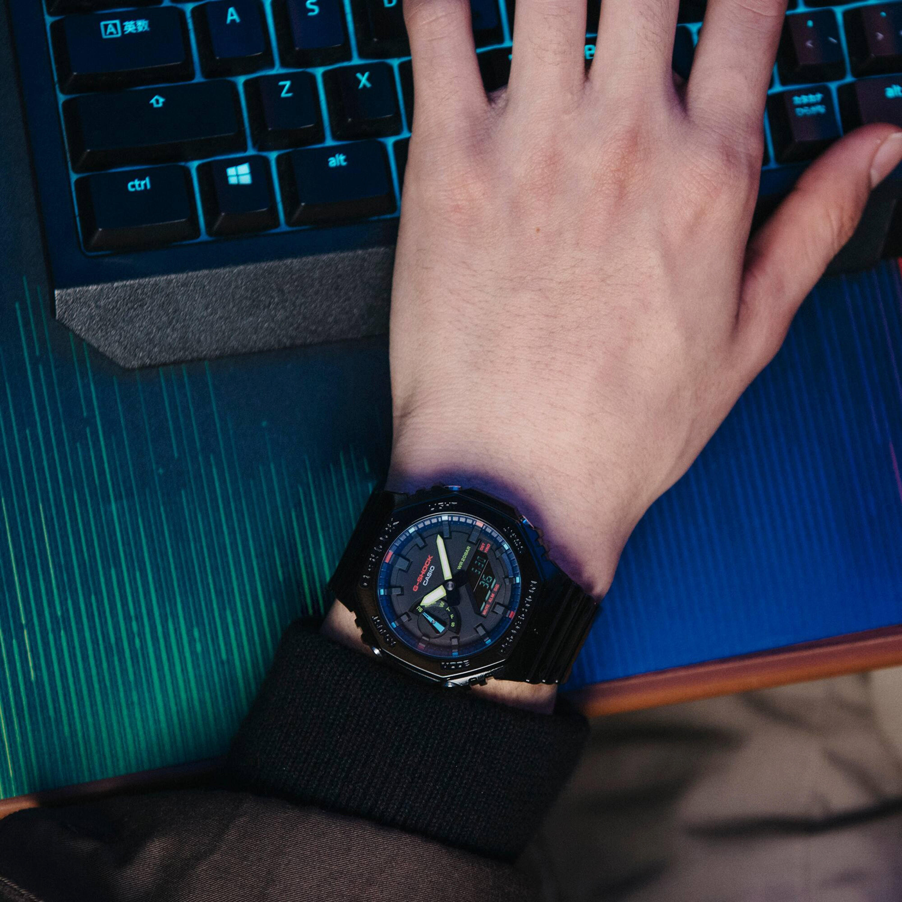  GA-2100RGB-1ADR | ساعة جي شوك الرقمية ذات أنالوج بسوار سيليكون أسود لكلا الجنسين-men-watchesandjewellery-watches-image-4