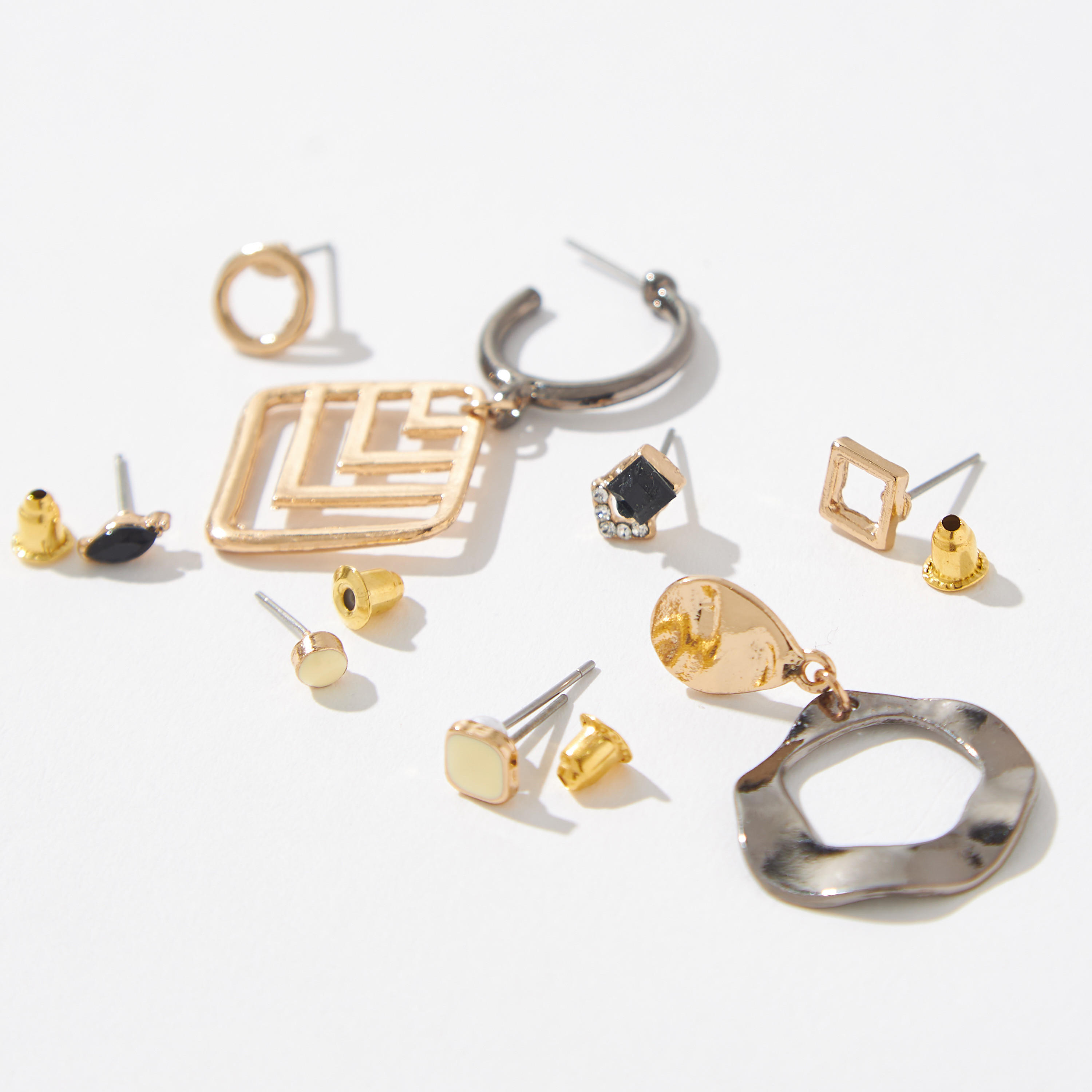 Assorted Earrings - Set of 9-women-watchesandjewellery-jewellery-earrings-image-4