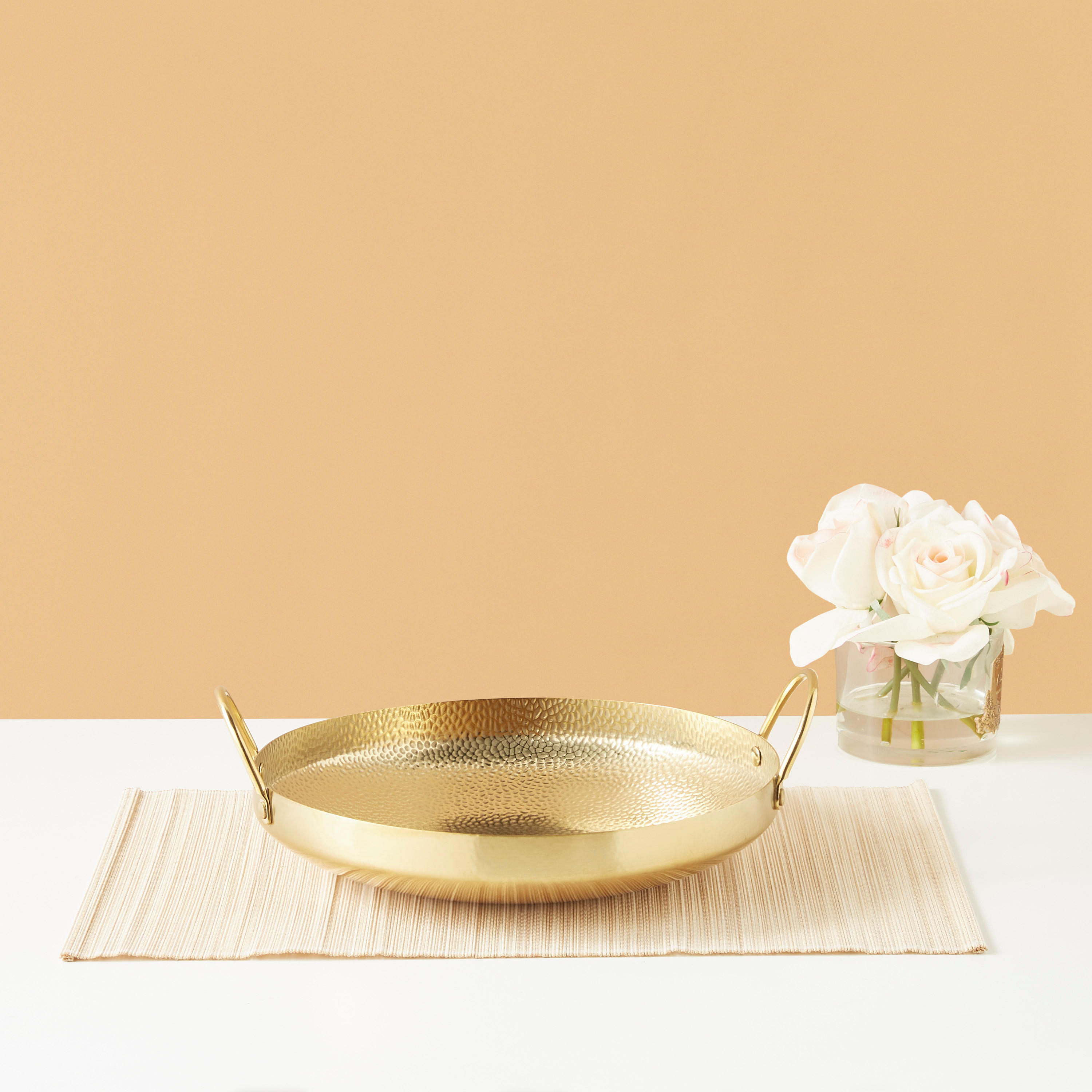 Textured Round Decorative Tray with Handle - 30 cms-household-dining-serveware-servingtrays-image-1