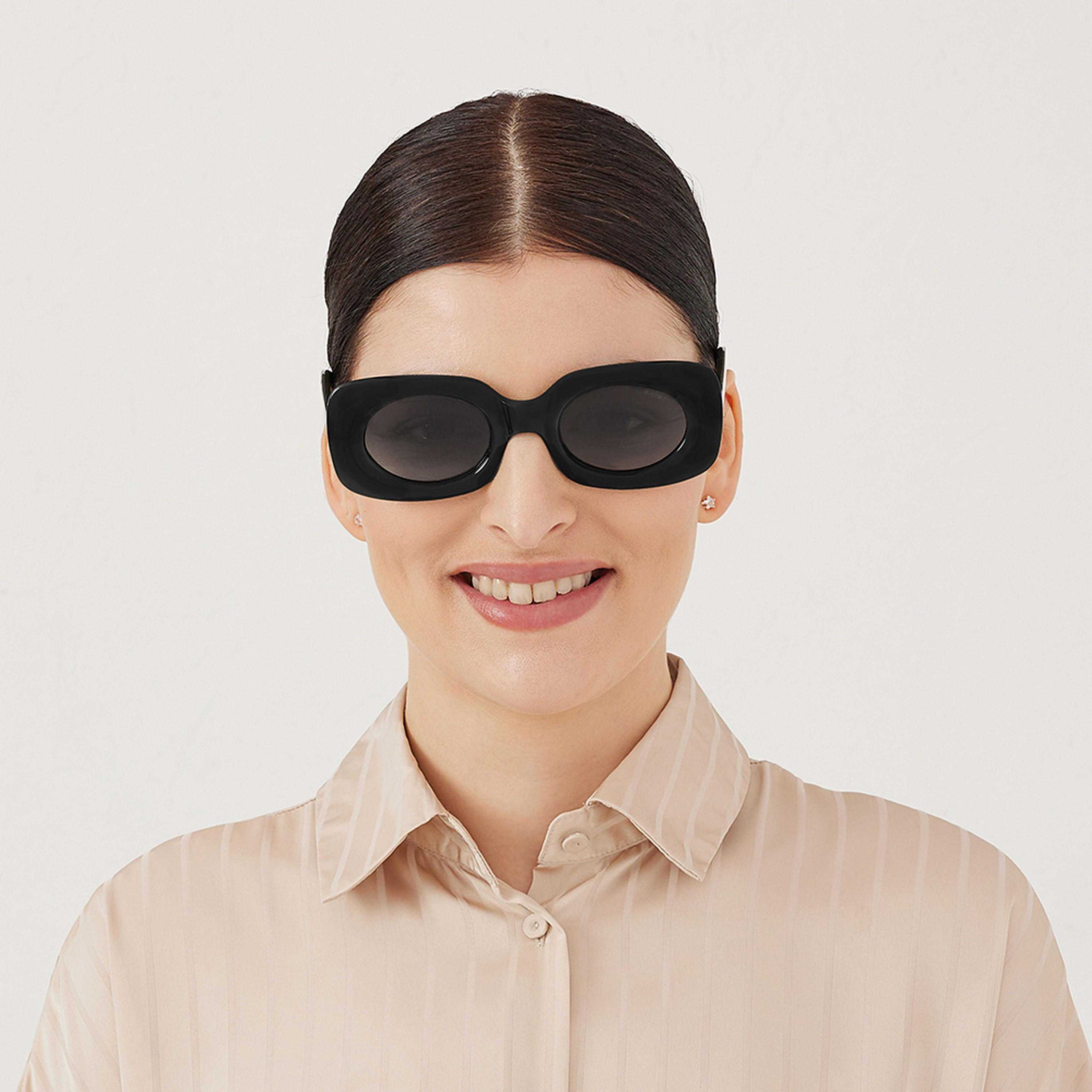 BLA-000271-0101 | نظارة شمسية بعدسات سوداء مستطيلة مع 49 مم للنساء من بلاك أوت-women-sunglasses-image-5