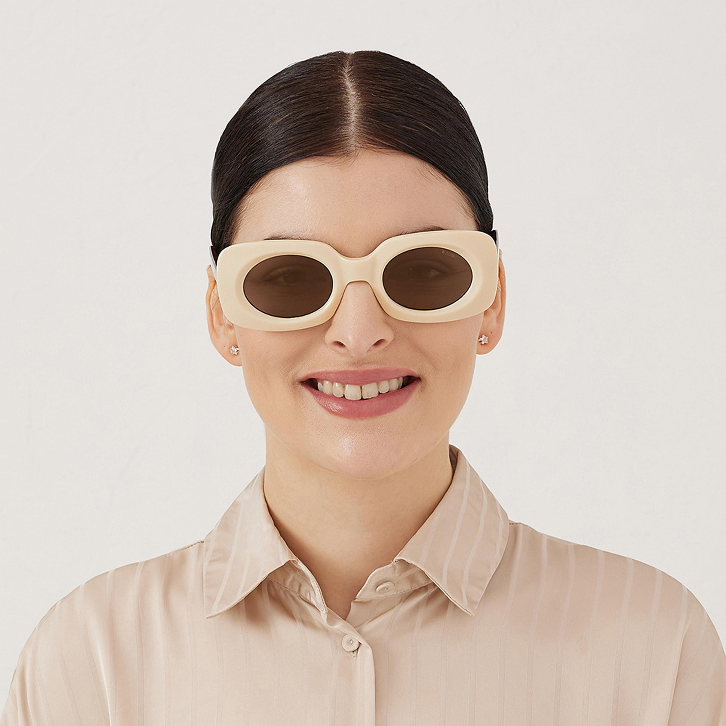 نظارة شمسية بعدسات مستطيلة وبنية من بلاك أوت ديو مع 49 مم -women-sunglasses-image-5