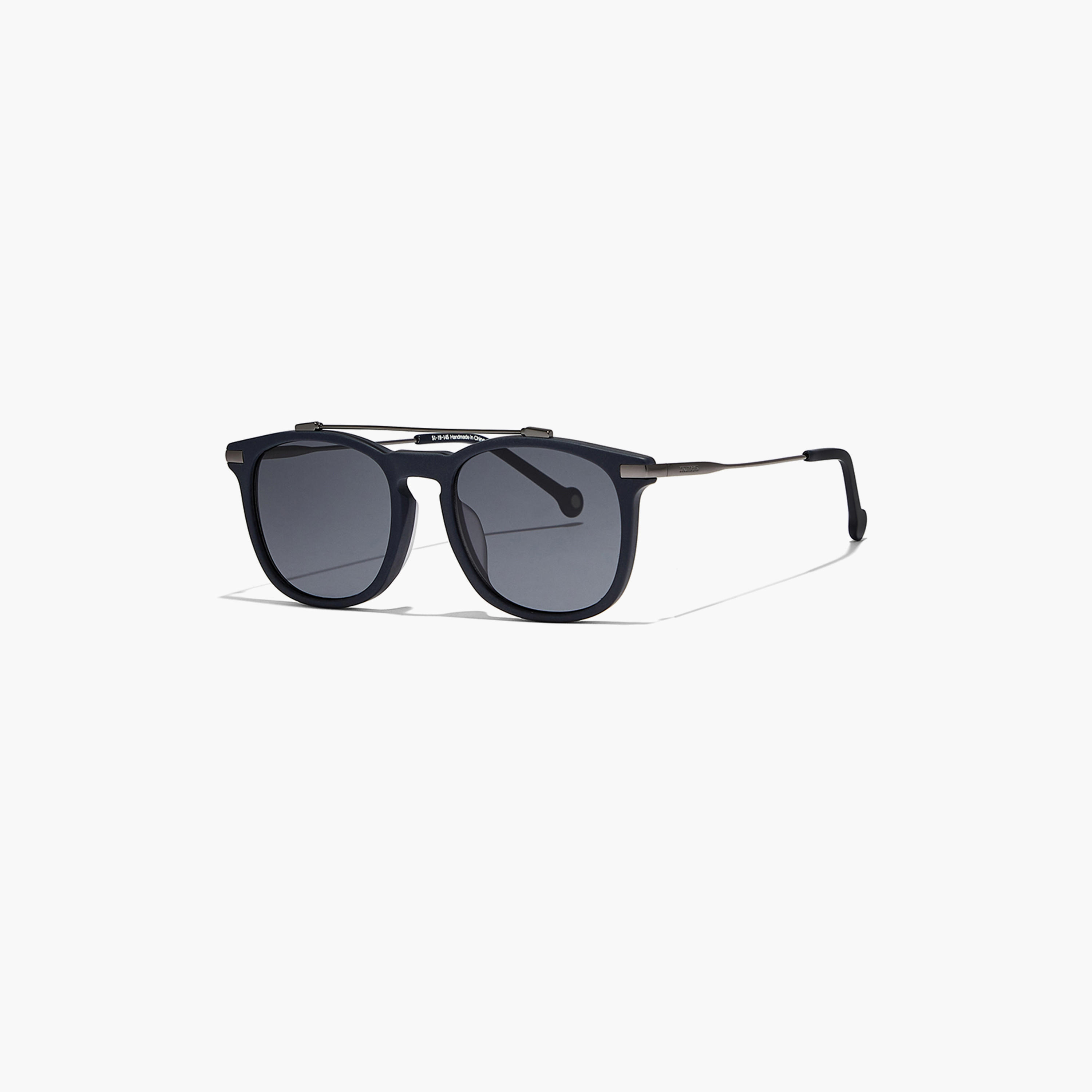 30S-000211-0107 | نظارة شمسية للنساء بعدسات رمادية مربعة من 30 سنديز مع51 مم-men-sunglasses-image-1