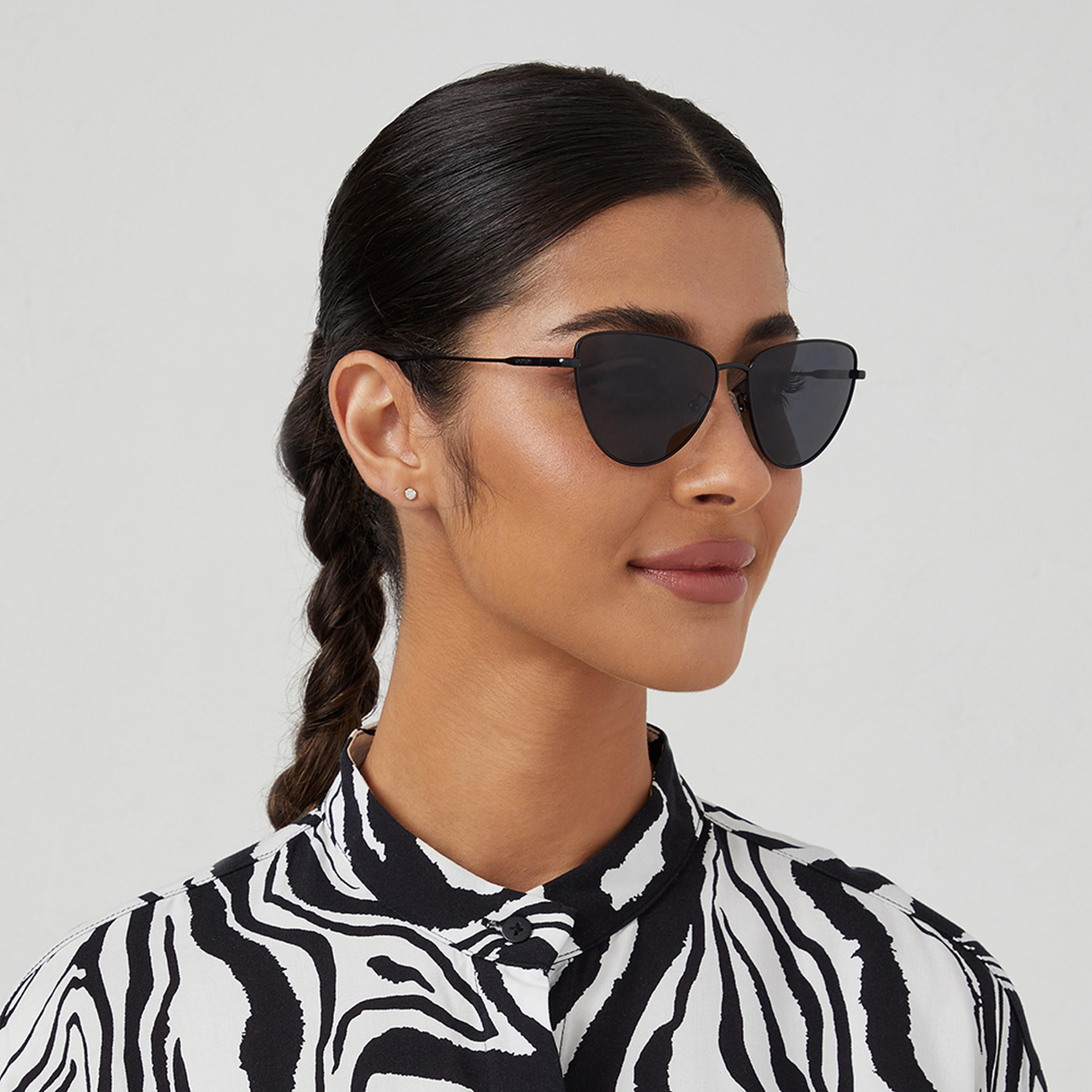 30S-000263-0101 | نظارة شمسية بعدسات سوداء ذات كات آي من 30 سنديز للنساء مع56 مم-women-sunglasses-image-6