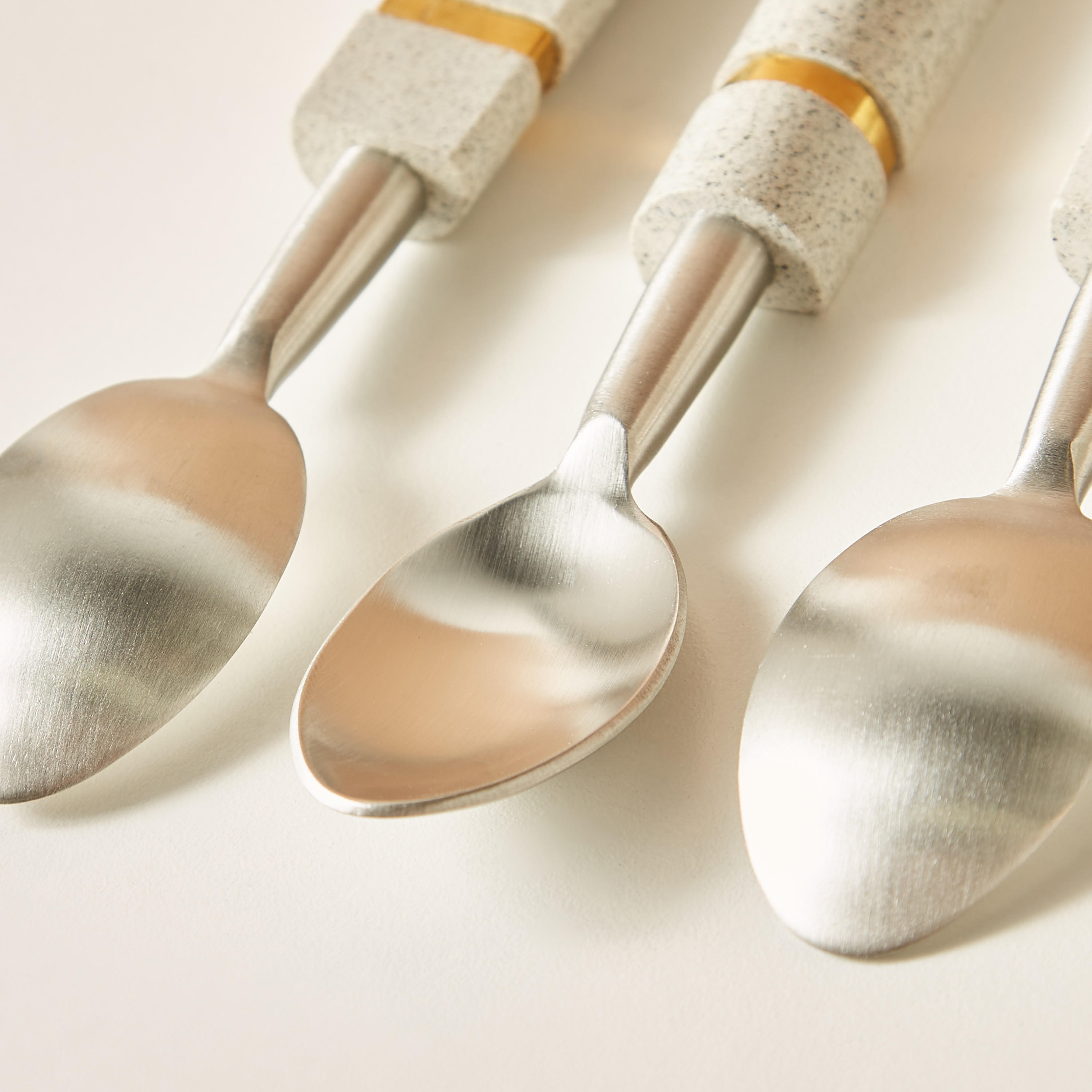 ملاعق ستانليس ستيل مرقطة - طقم من 6 قطع-household-dining-cutlery-cutlerysets-image-5