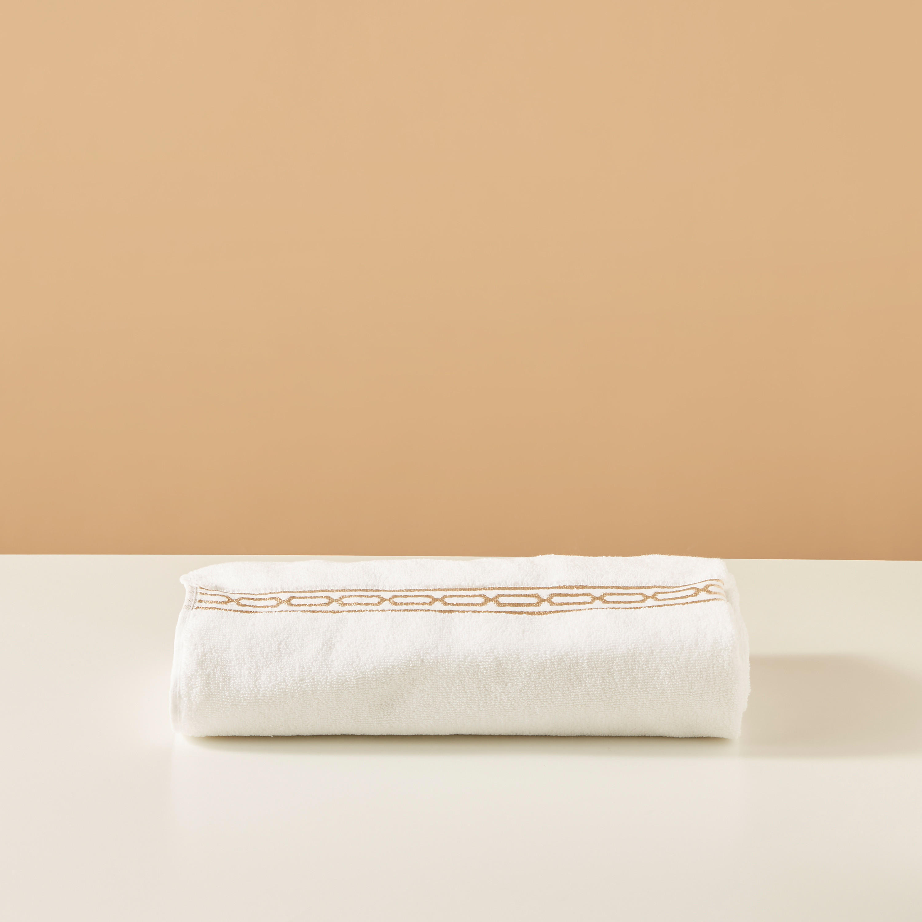 منشفة حمّام جاكار من القطن من جيا كومو - 70x140 سم-household-bathandlaundry-bathlinen-towels-image-2