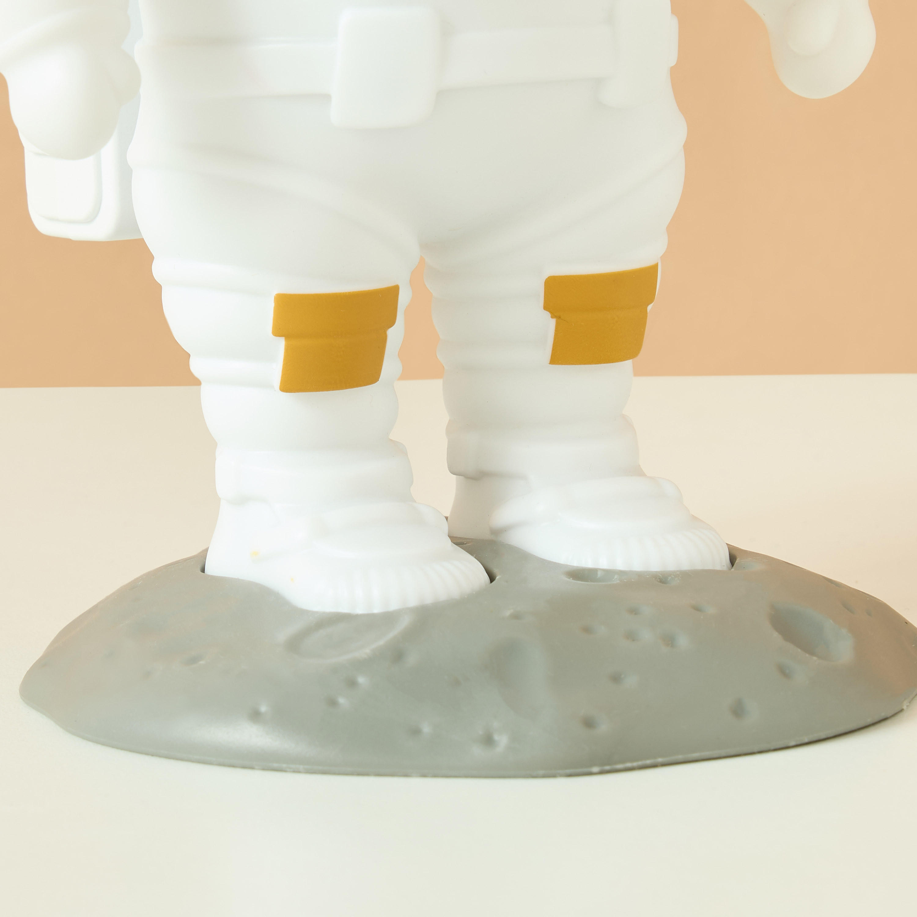 Astronaut Space LED Light - 12x11.3x22.8 cms-household-decor-decorativeobjectsandsculptures-image-7