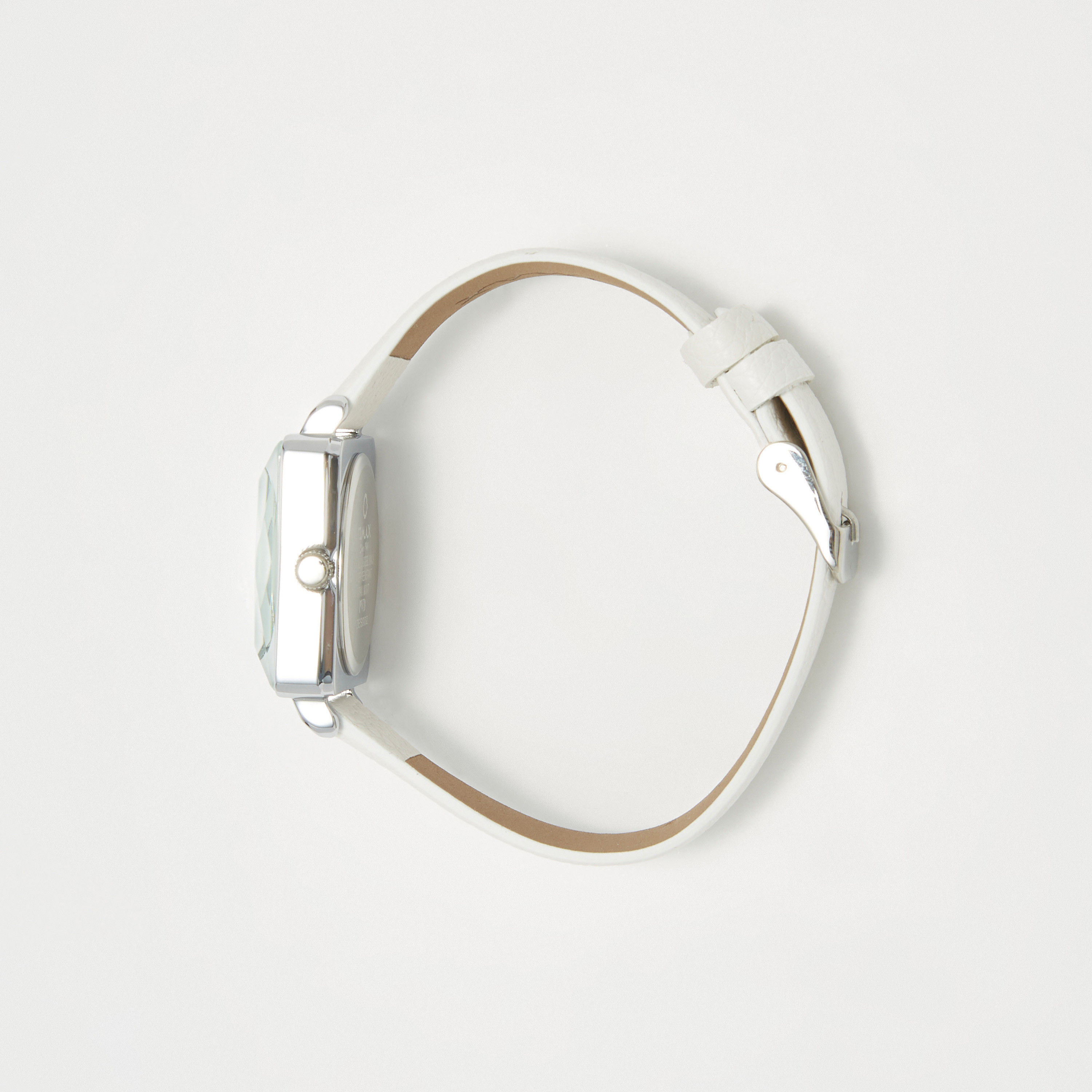 ساعة يد تناظريّة بيضاء بسوار جلد من أوماكس - 00ZES002IW13-women-watchesandjewellery-watches-image-2