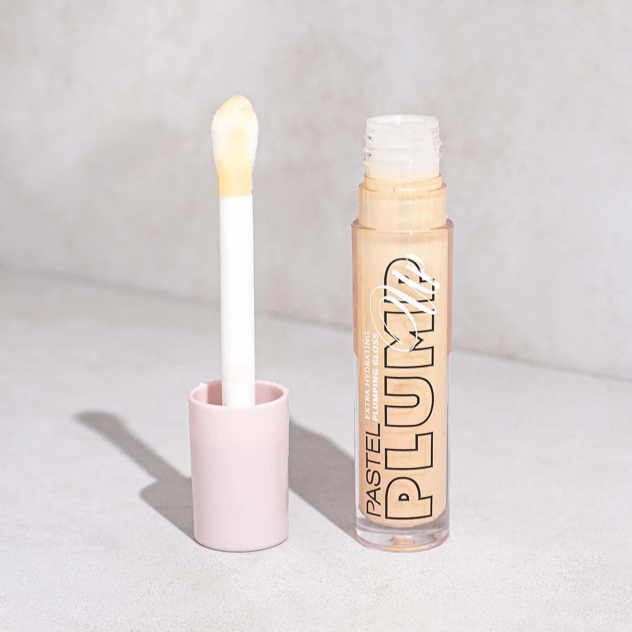ملمع شفاه مرطب باستيل بلامب أب-beautyandpersonalcare-makeup-lips-lipglossesandbalms-image-1