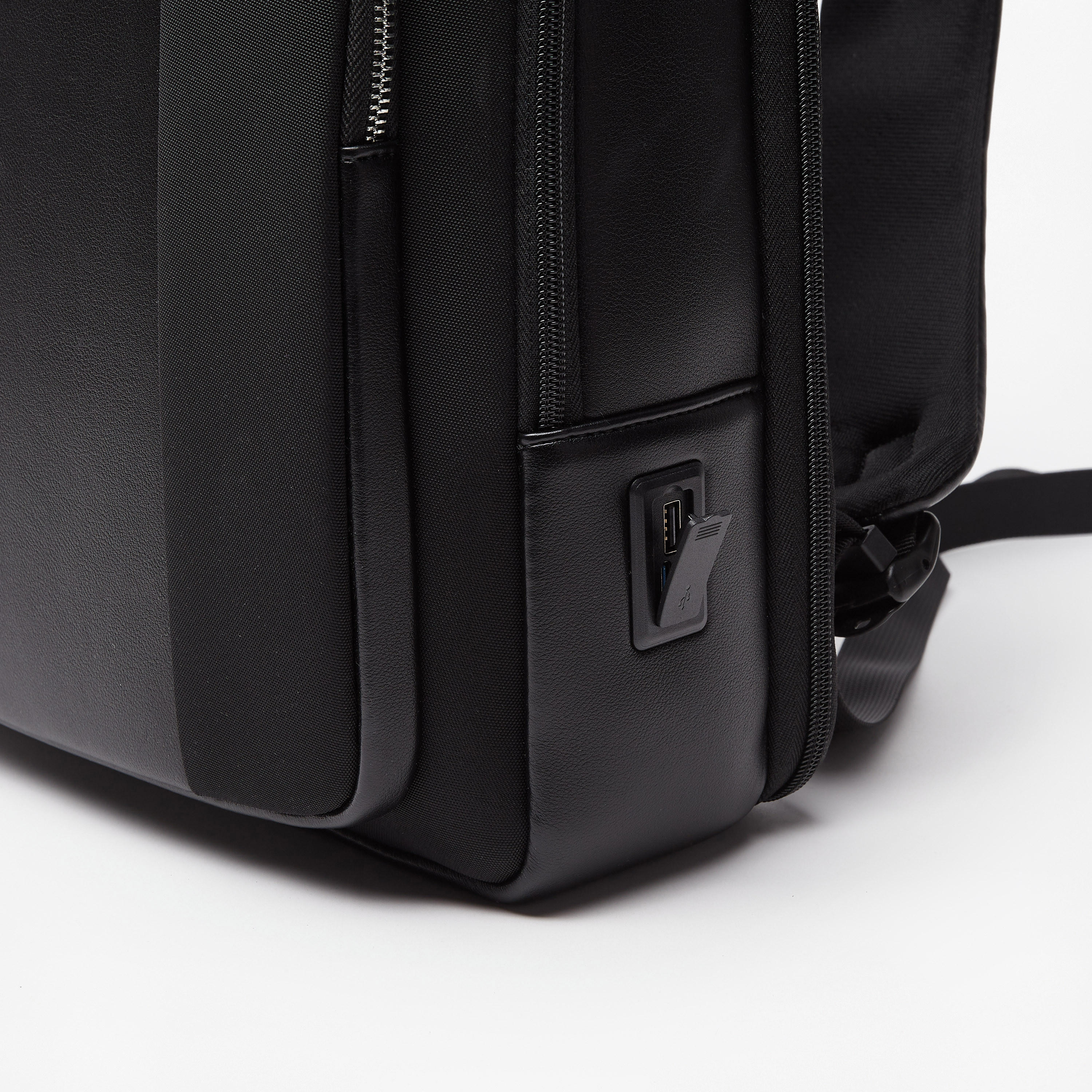 Duchini Solid Backpack with Adjustable Shoulder Straps and USB Port-men-bags-image-4