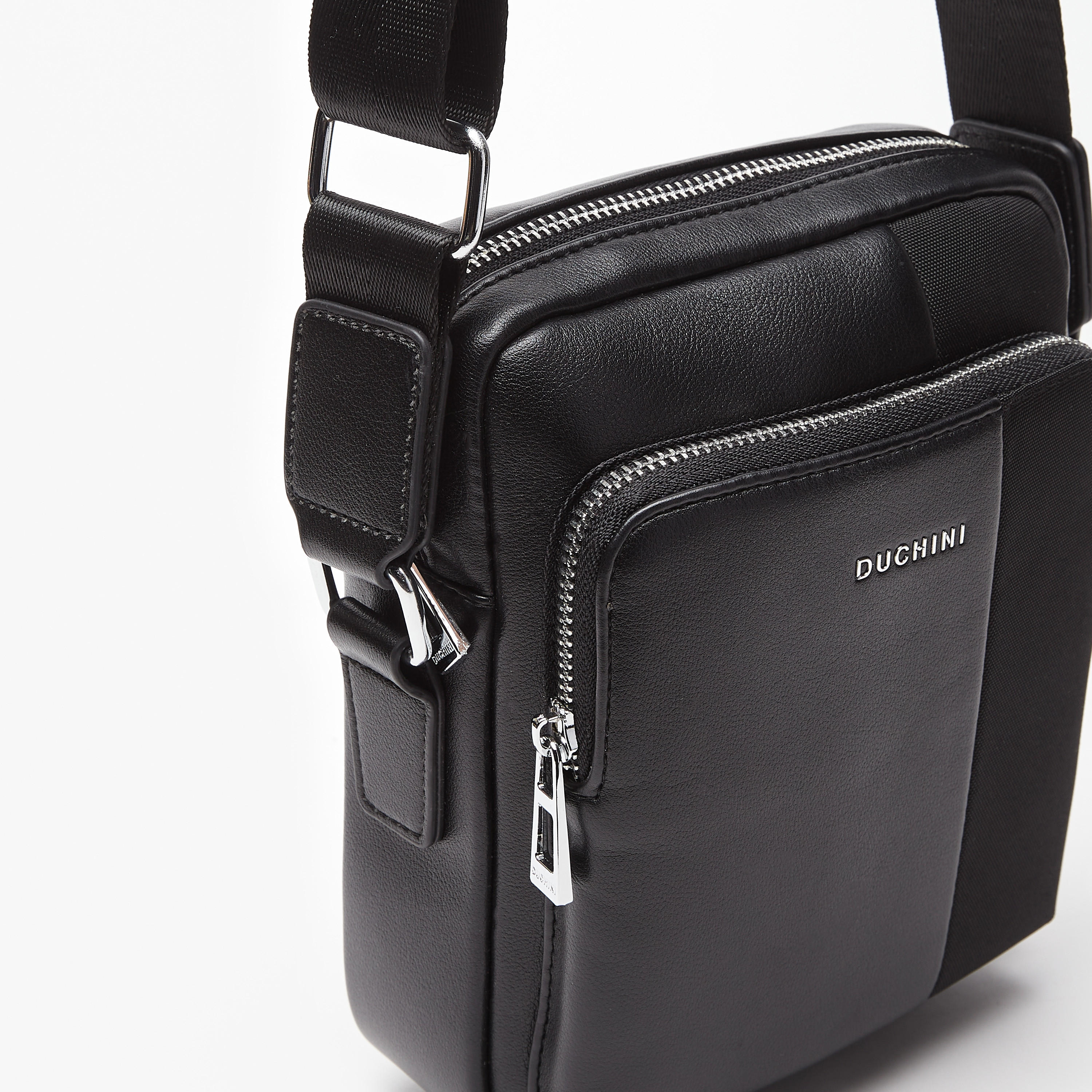 شنطة كروس بودي بألواح وسحاب إغلاق وحزام قابل للتعديل من دوتشيني-men-bags-image-3