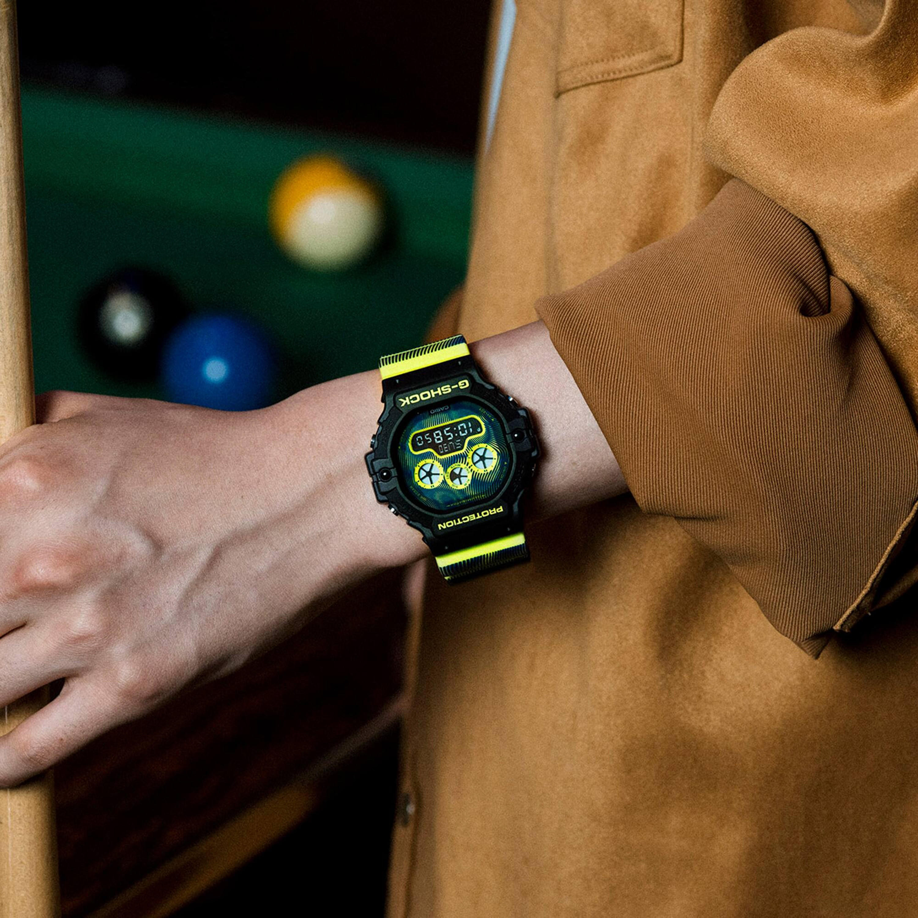 ساعة جي-شوك يونيسكس بنفسجية رقمية بحزام سيليكون | DW-5900JT-6DR-men-watchesandjewellery-watches-image-6