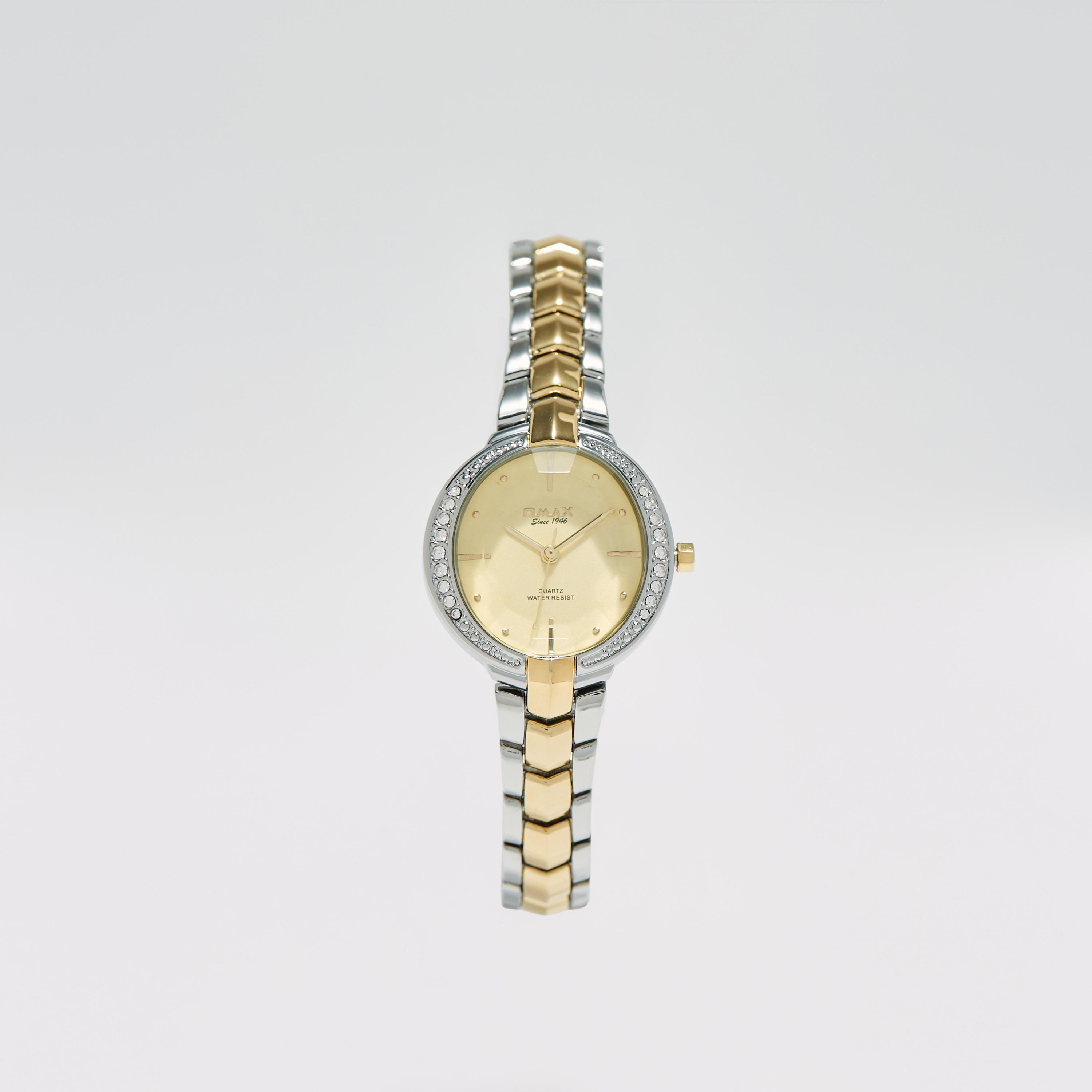 ساعة جيس ذات انالوج بسوار ستانلس ستيل باللون الاسود للرجال | GW0626G3-women-watchesandjewellery-watches-image-1