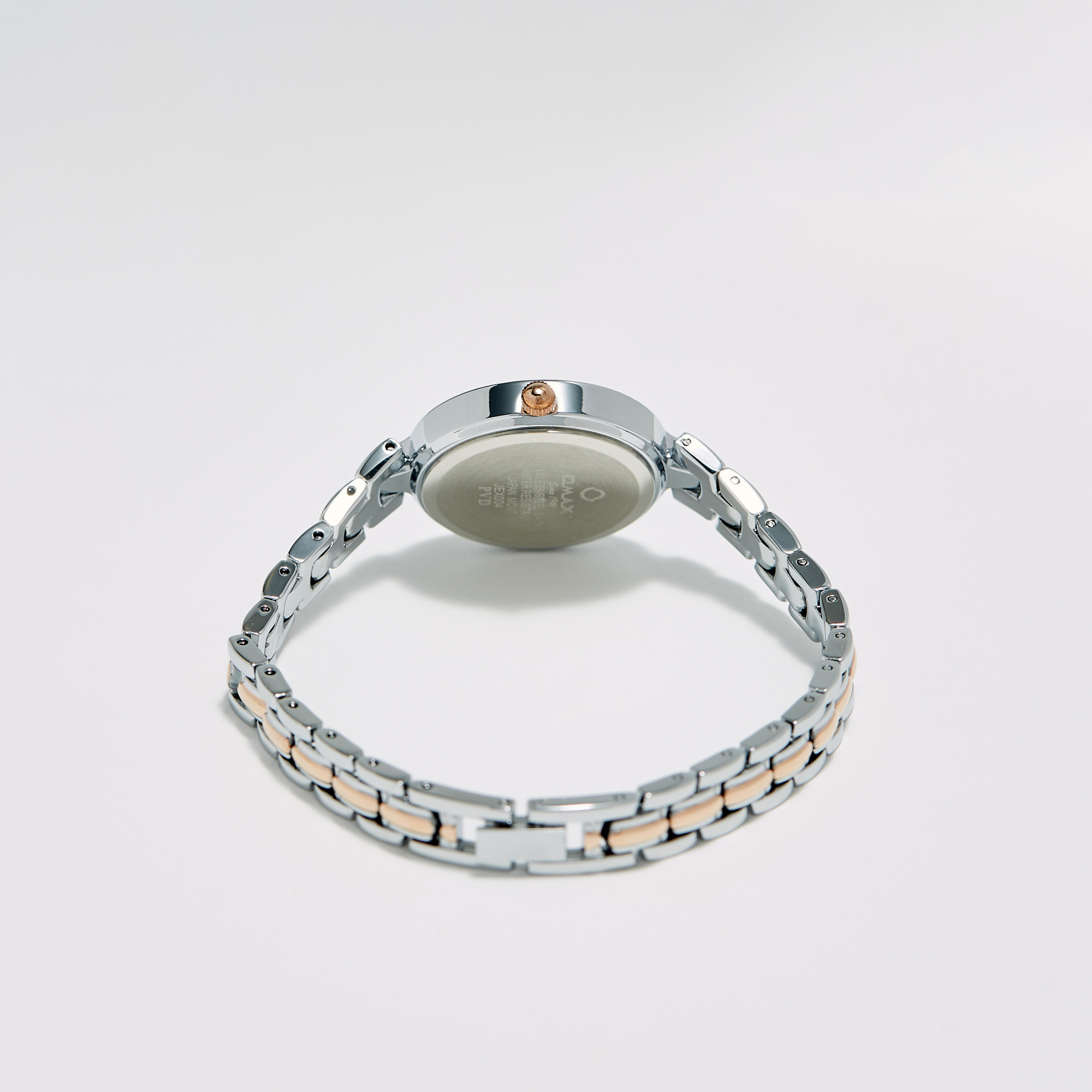 ساعة جيس ذات انالوج بسوار ستانلس ستيل باللون الفضي | GW0600L1-women-watchesandjewellery-watches-image-2