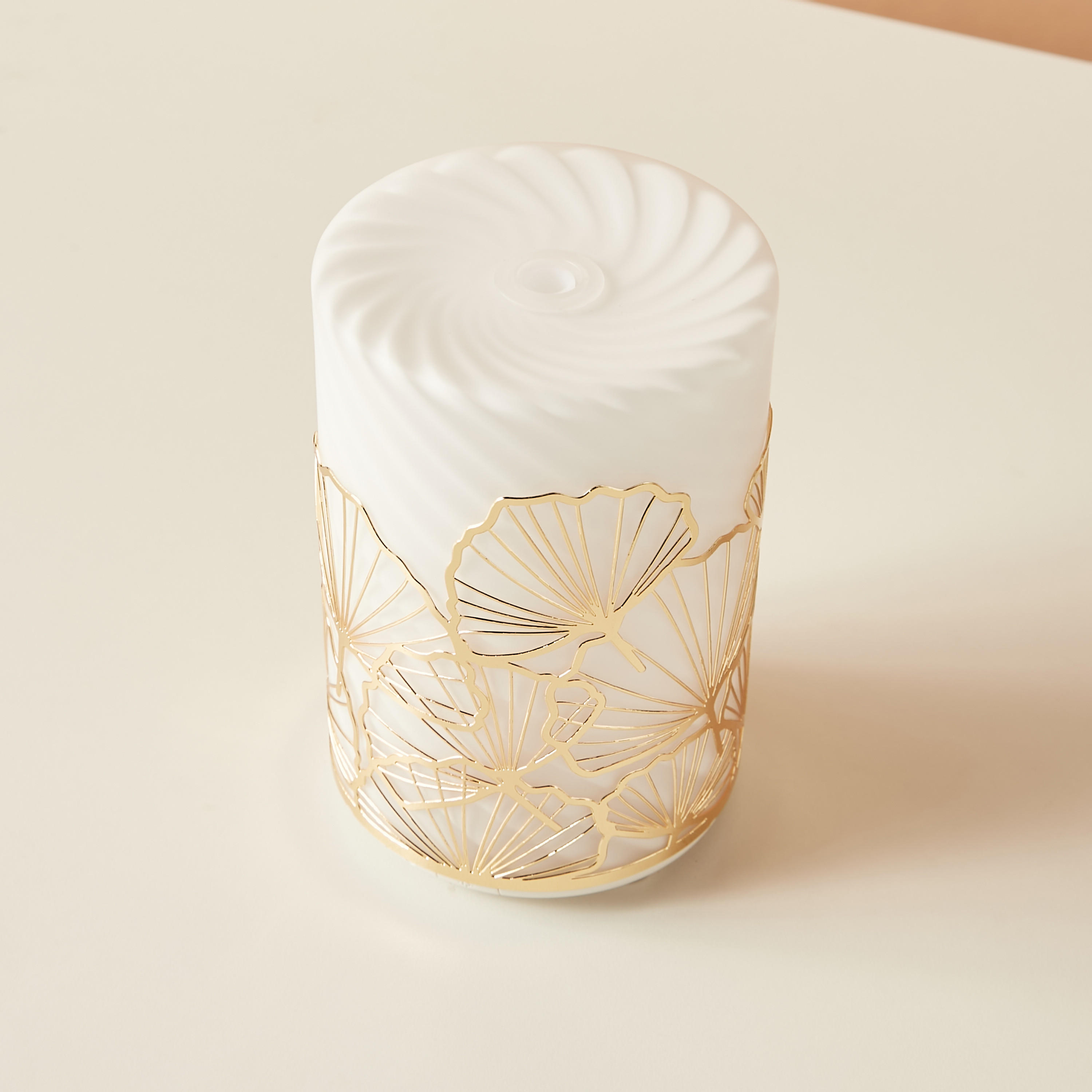 Gingko Embossed Aroma Diffuser - 150 ml-household-homefragrance-airrevitalisersandhumidifiers-image-4