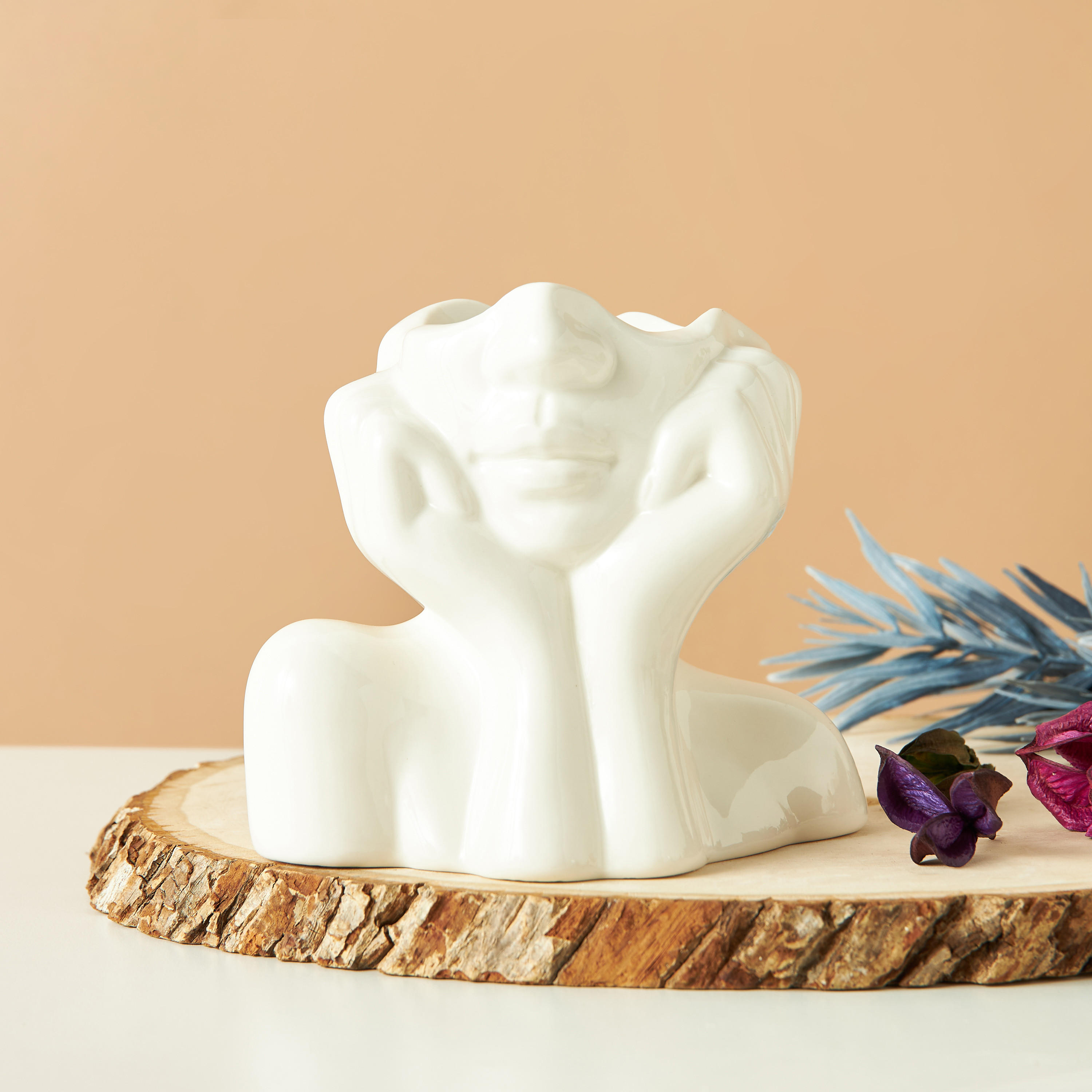 Face and Hand Shaped Porcelain Oil Burner - 14x8.7x12 cms-household-homefragrance-burners-image-1