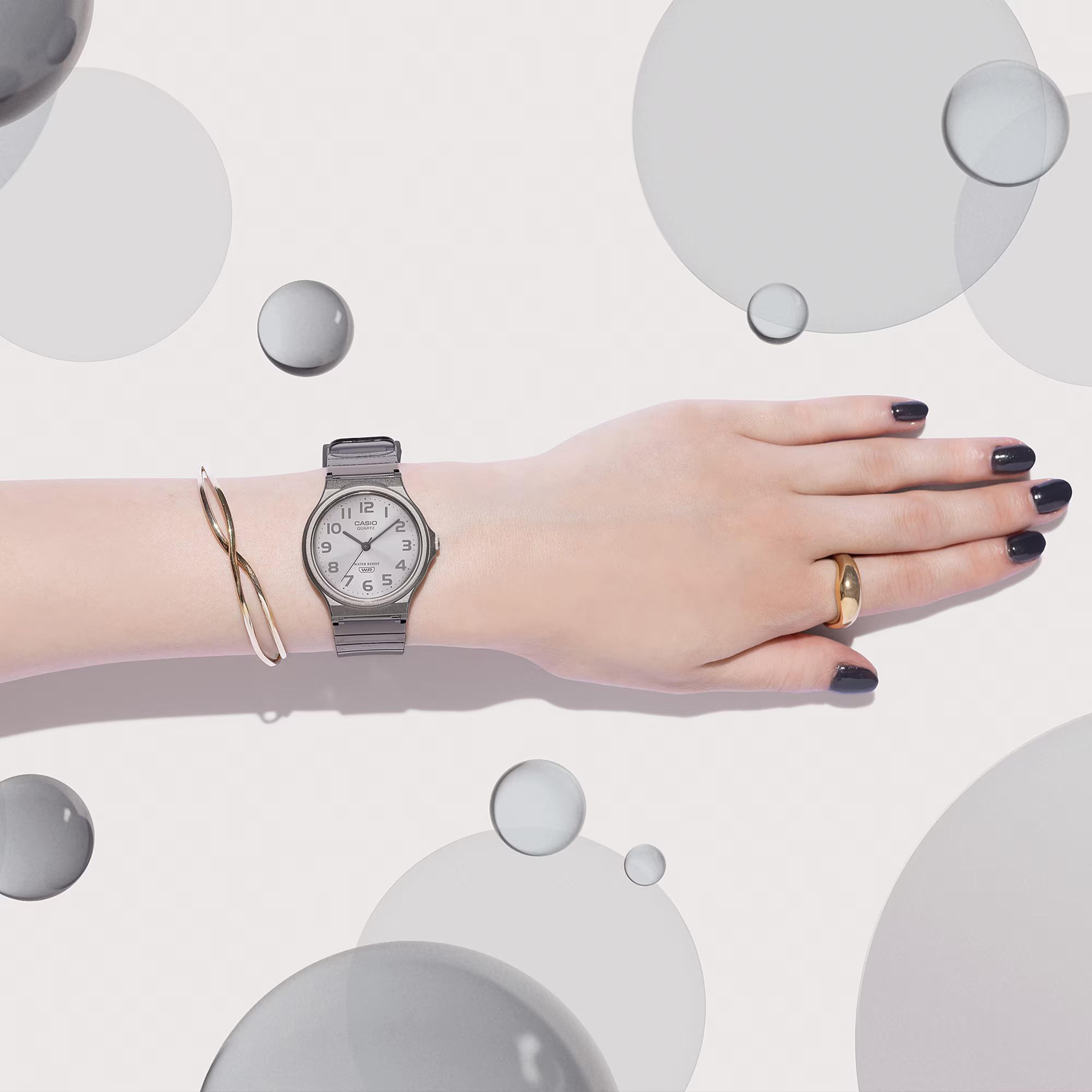  JXL07P62B - ساعة انالوج من اوماكس للنساء بمينا فضي مع سوار اسود -women-watchesandjewellery-watches-image-4