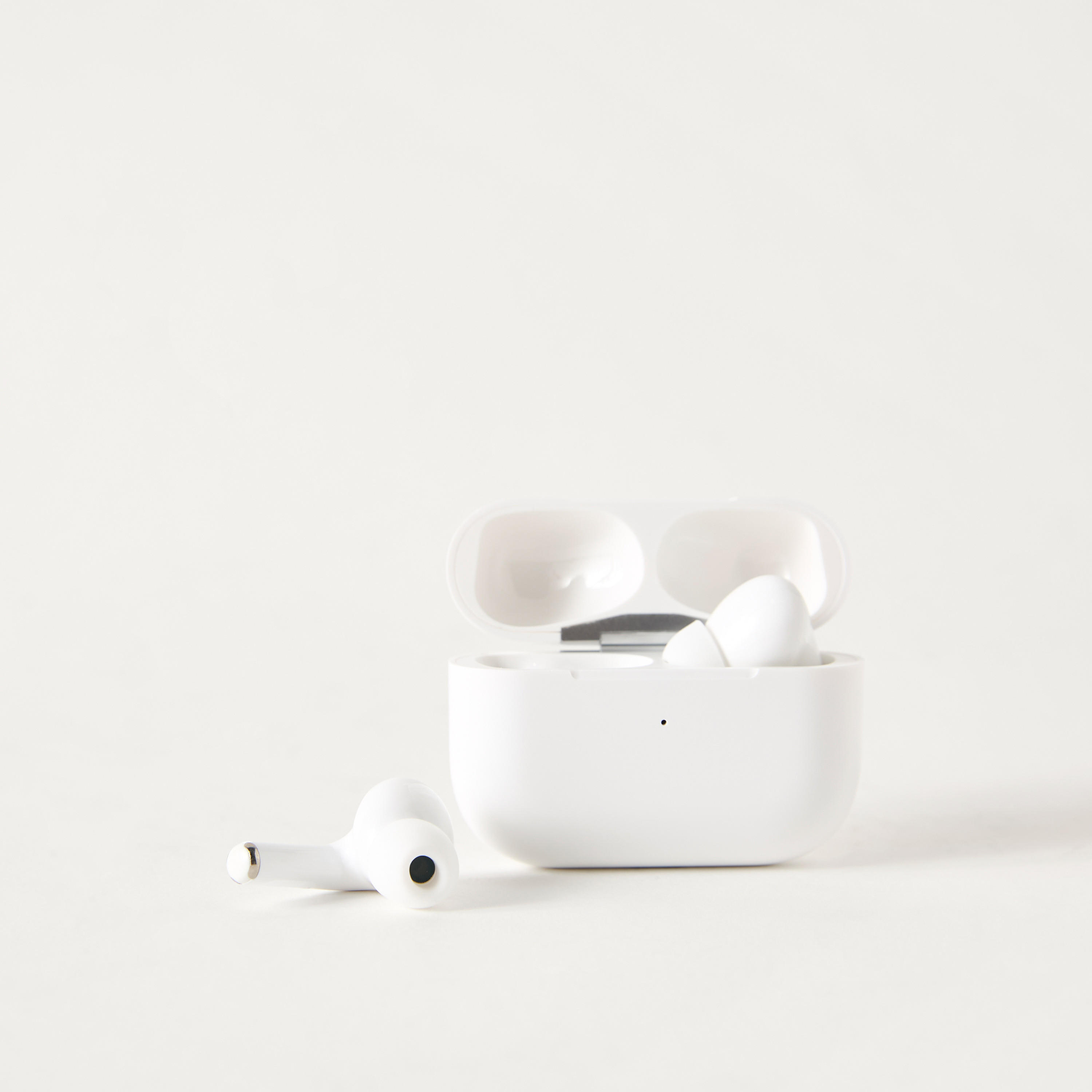 DOMA Inpods Pro 2 with Noise Cancellation - 6.23x4.55x2.3 cms-electronics-headphonesandearphones-image-3