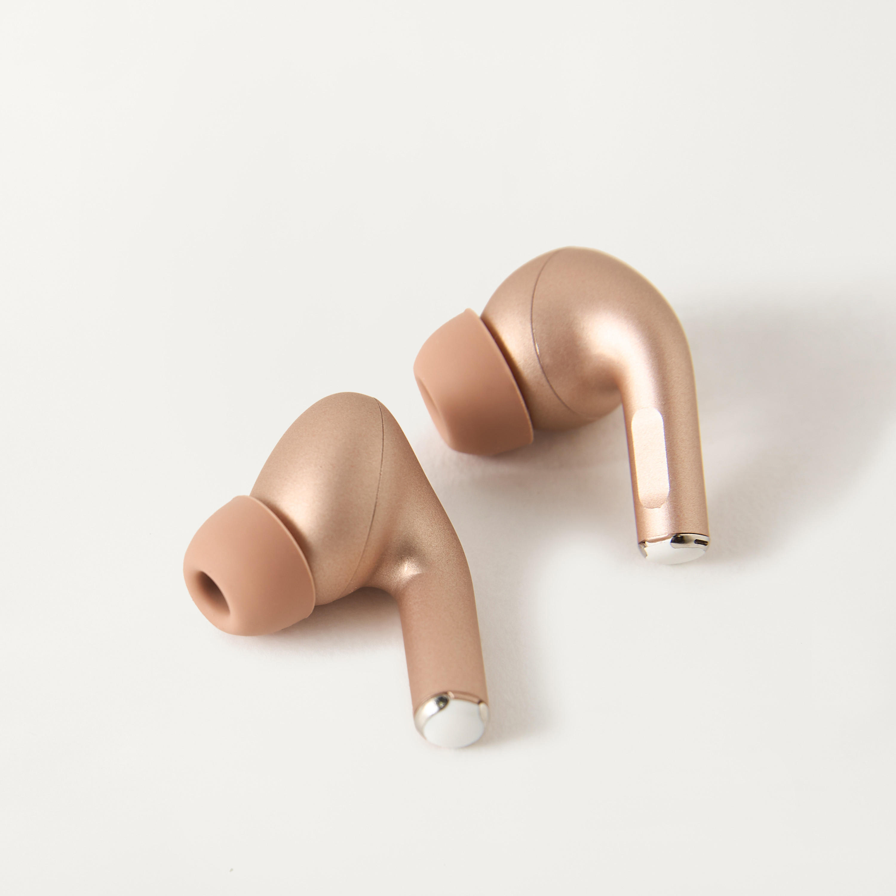 سماعات إن بودز برو 2 بخاصية إلغاء الضوضاء من دوما - 6.23x4.55x2.3 سم-electronics-headphonesandearphones-image-5