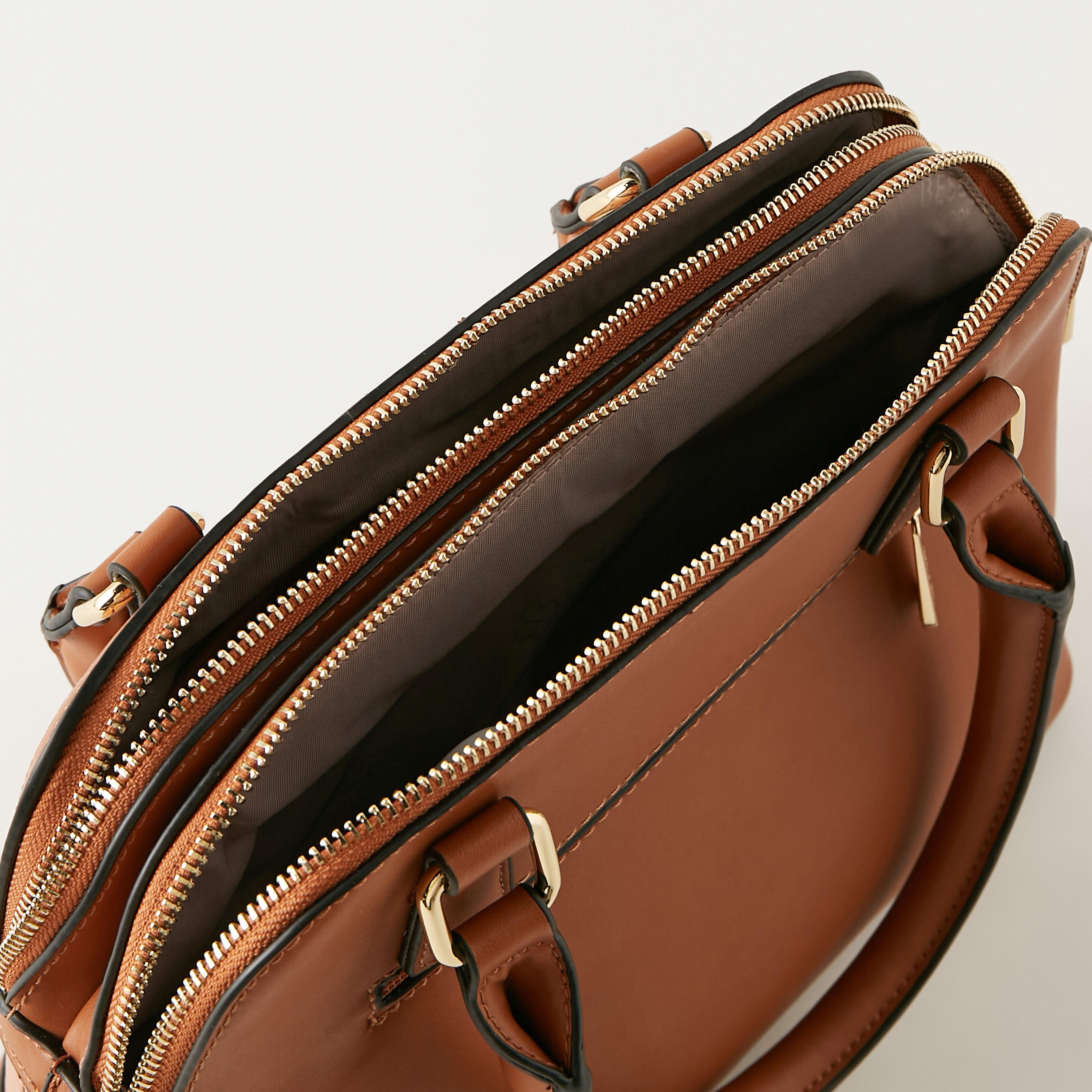 شنطة توتي بنقوش مونوجرام من بيسي لندن-women-bagsandwallets-handbags-image-6