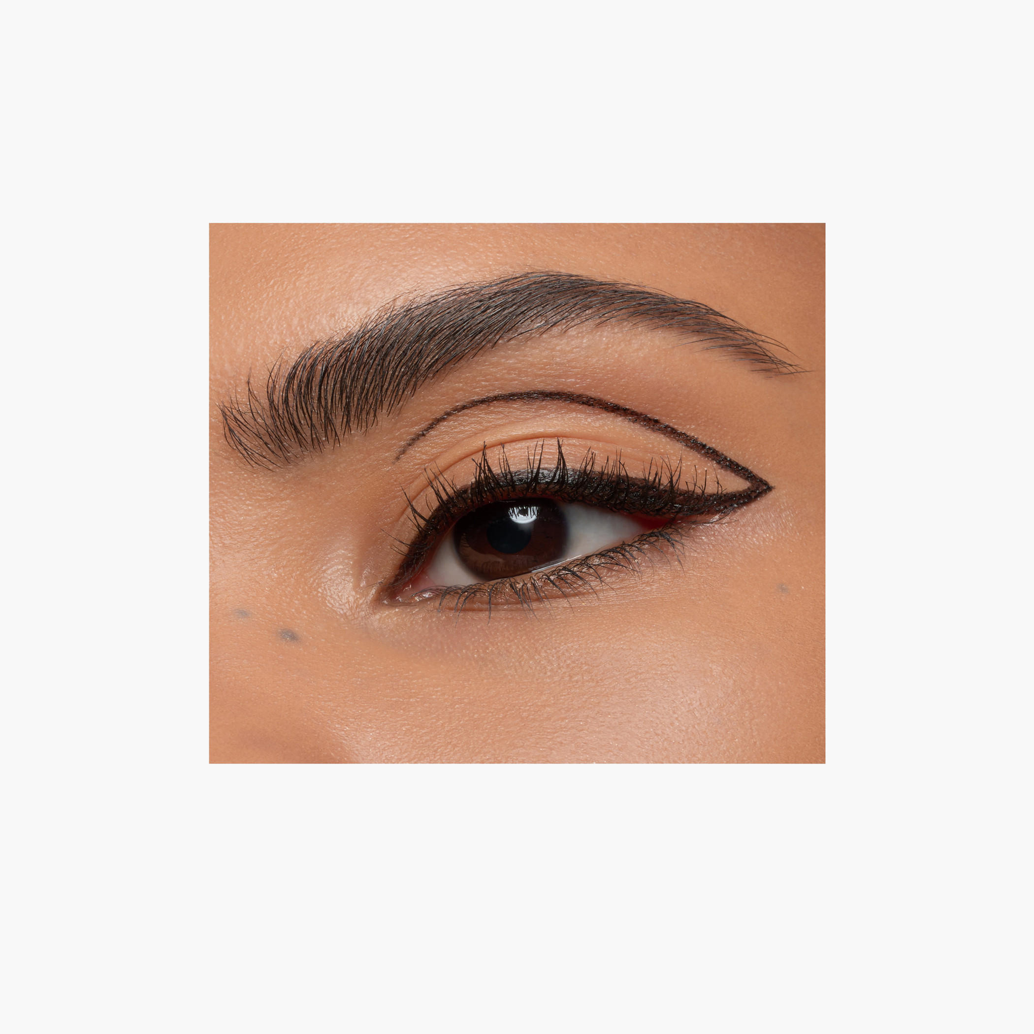 Essence Extra Long-Lasting Eyeliner Pen - 1.1 ml-beautyandpersonalcare-makeup-eyes-eyeliners-image-4