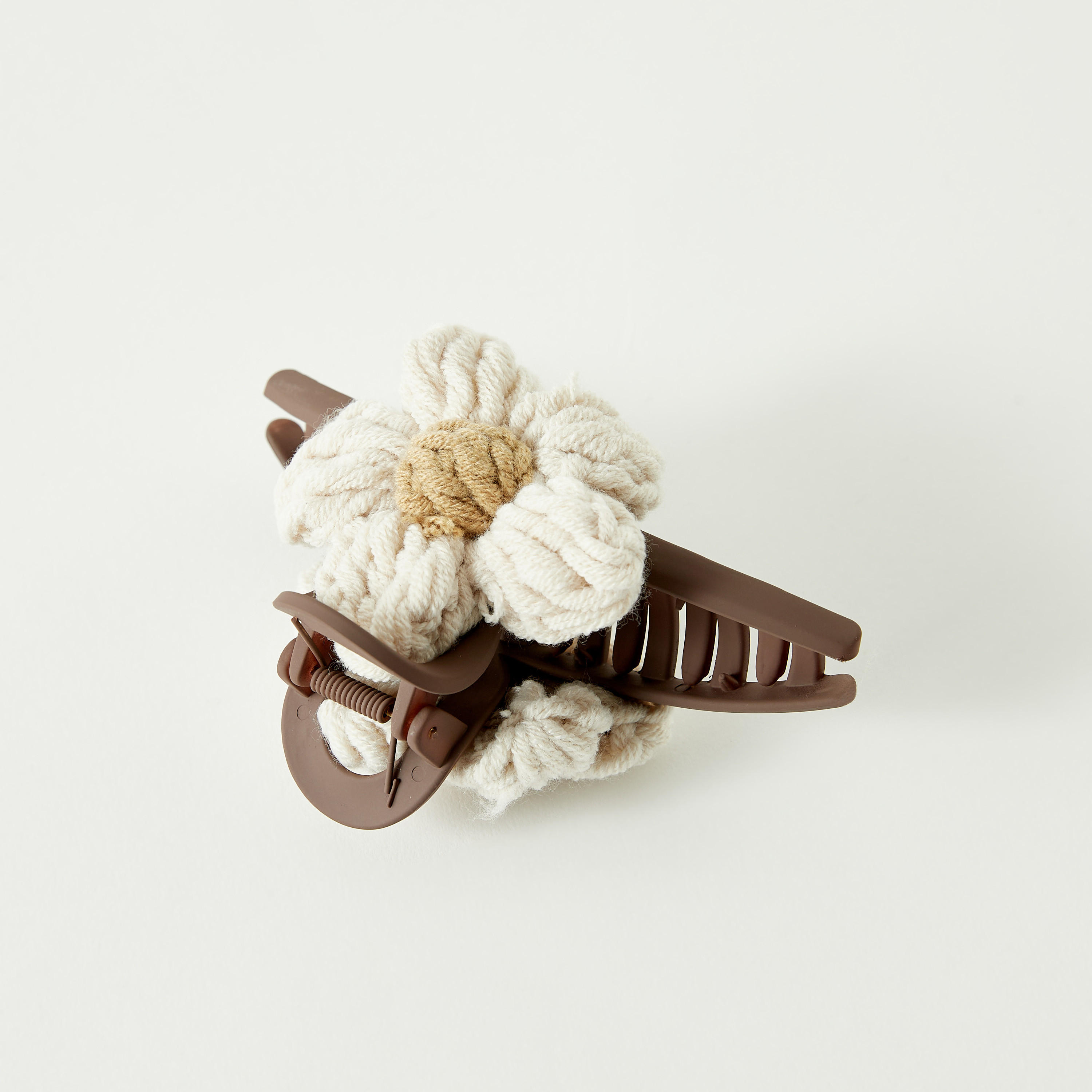 مشبك شعر بتفاصيل أزهار-women-hairaccessories-clamps-image-1