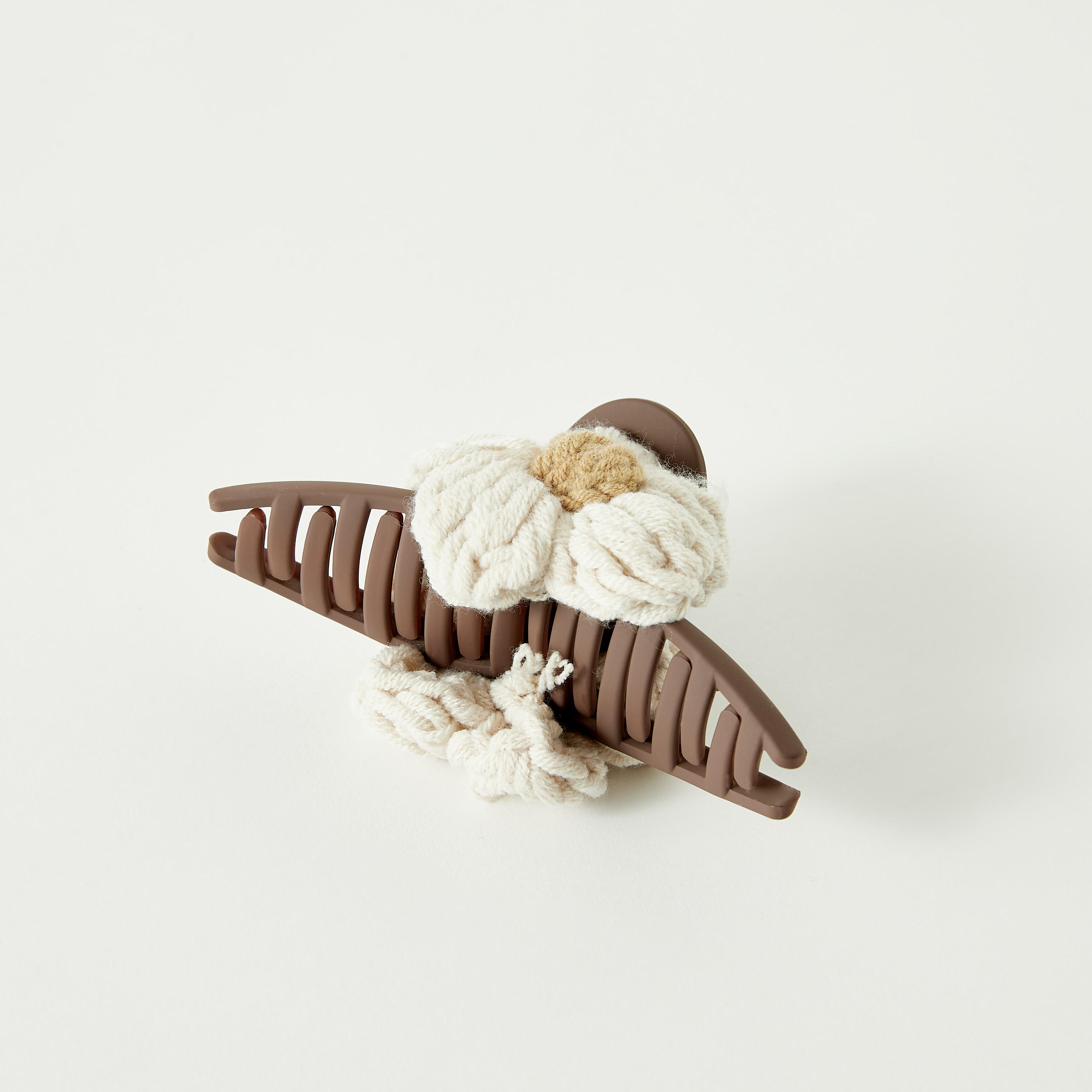 مشبك شعر بتفاصيل أزهار-women-hairaccessories-clamps-image-3