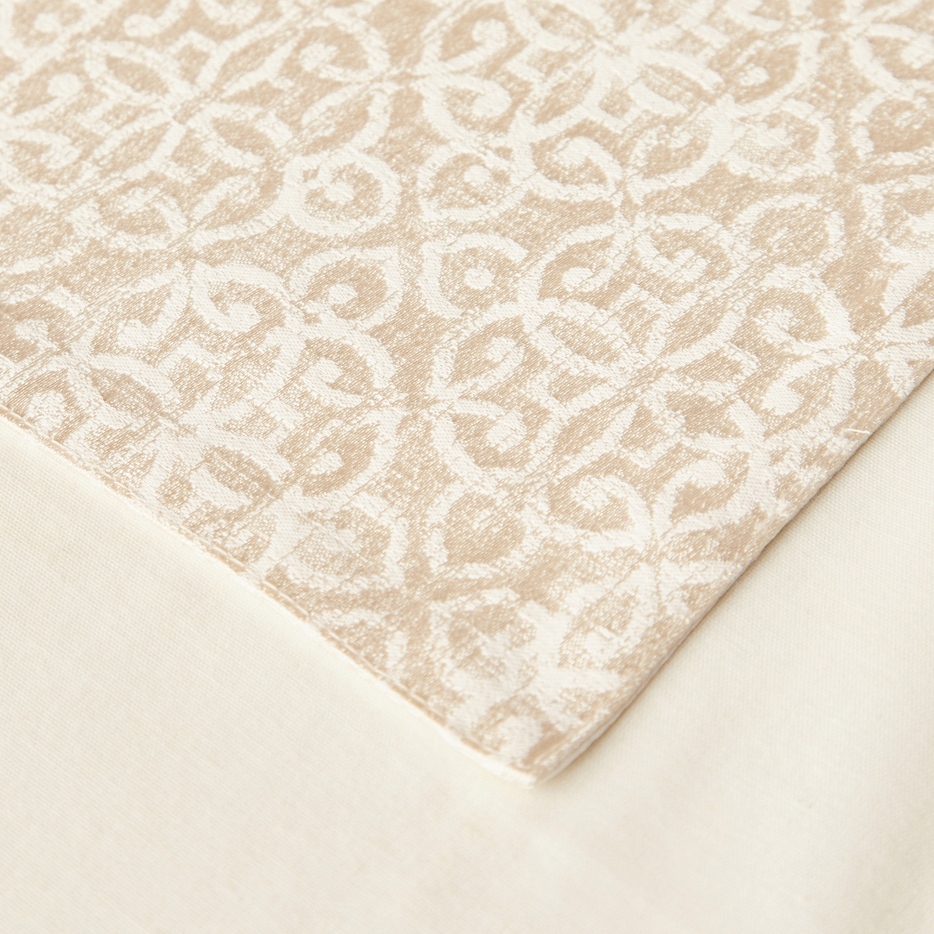 Damask Jacquard Runner - 180x33 cms-household-dining-tablelinen-runnersandtablecovers-image-4