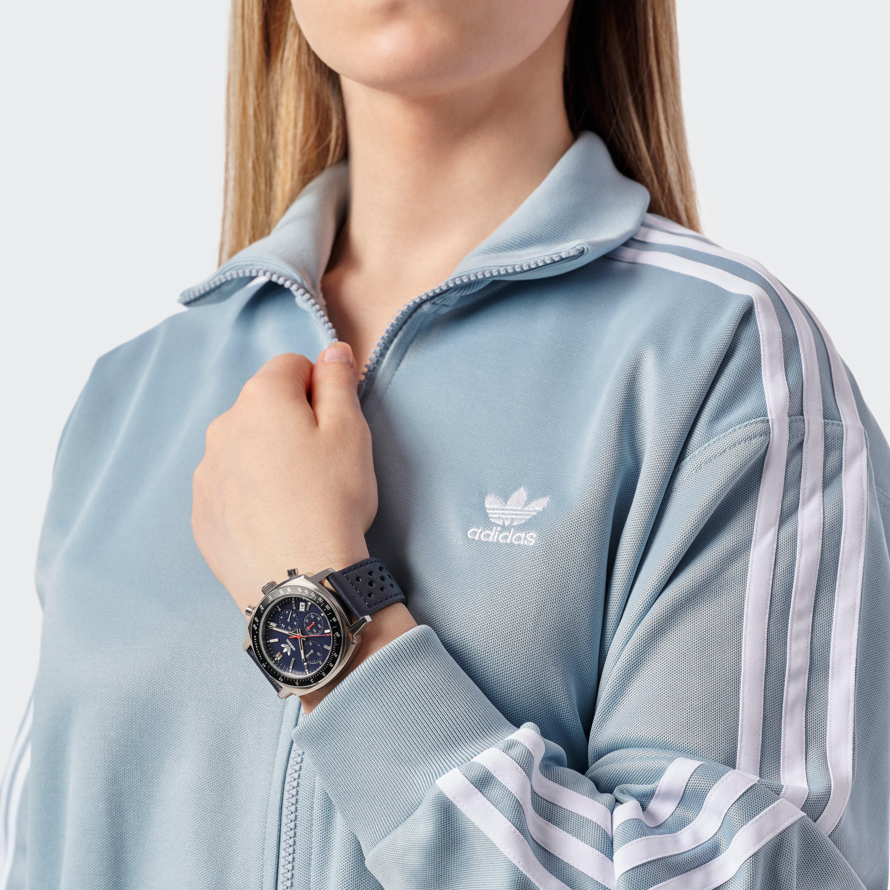ساعة كرونوغراف للجنسين زرقاء بسوار جلدي من اديداس | AOFH23577-men-watchesandjewellery-watches-image-6