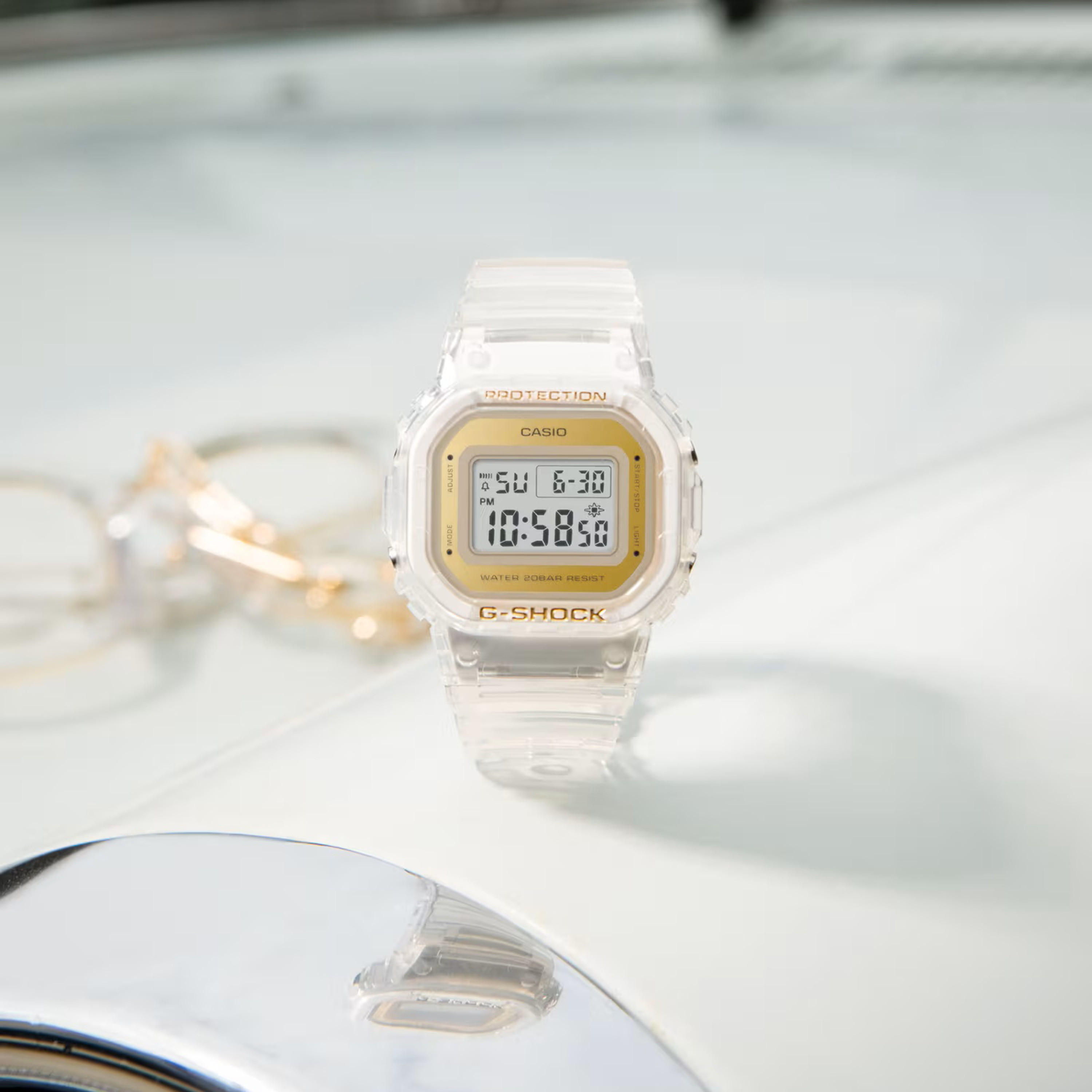 ساعة جي شوك الرقمية بسوار من الراتنج بلون ازرق لكلا الجنسين | GMD-S5600-2DR-men-watchesandjewellery-watches-image-8