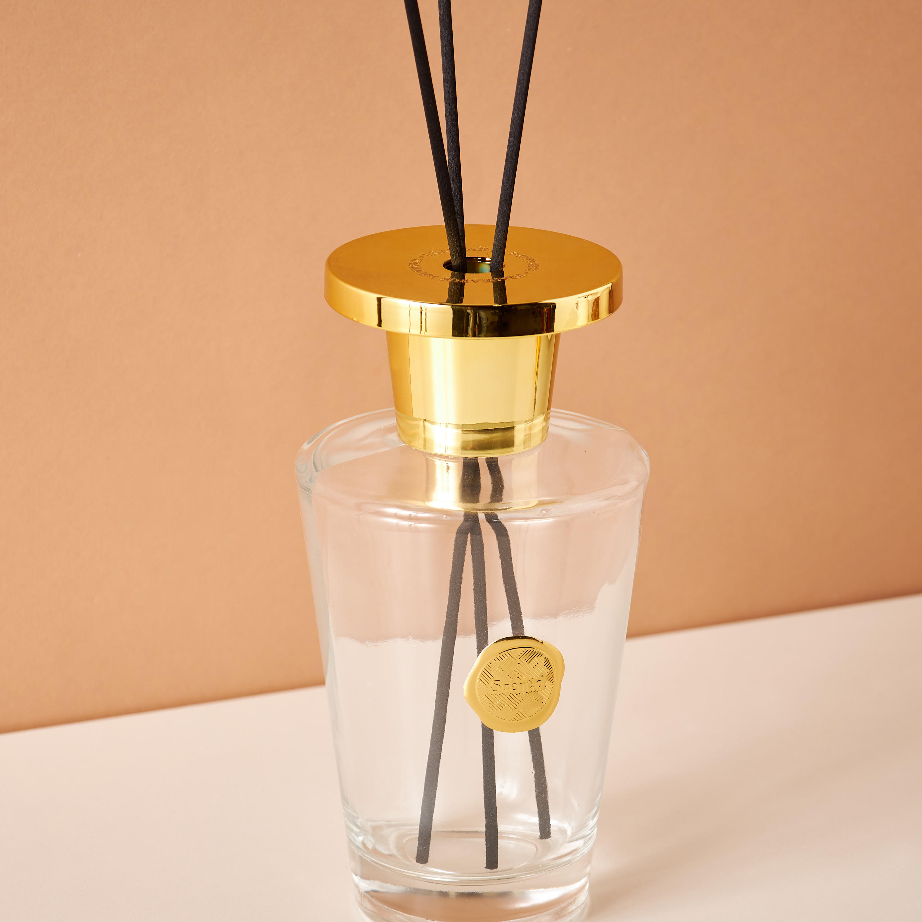 Scent.d Oud Supreme Reed Diffuser - 1 L-household-homefragrance-reeddiffusers-image-3