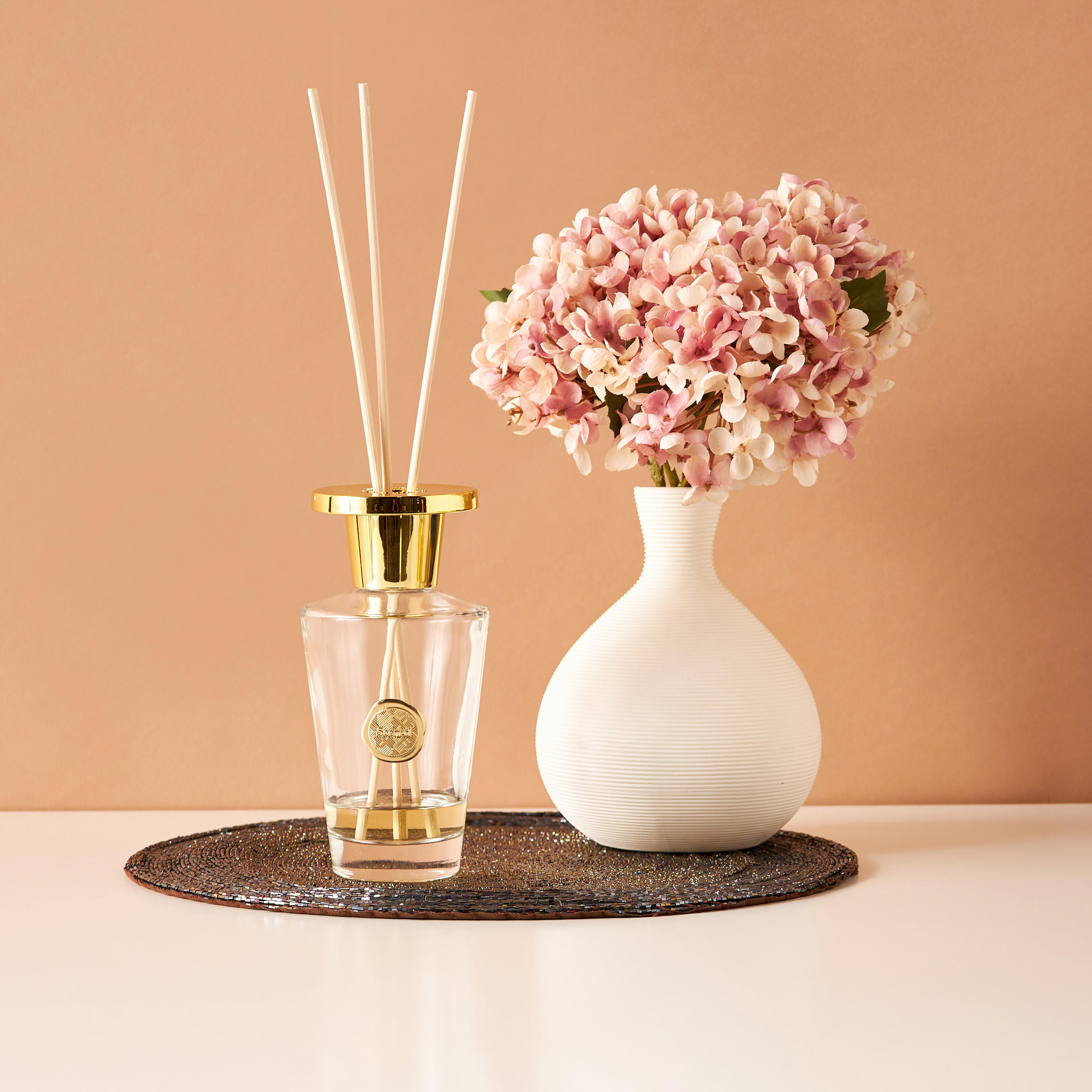 موزع عطور بأعواد خشبية برائحة الخشب الداكن من سينت. دي - 300 مل-household-homefragrance-reeddiffusers-image-2