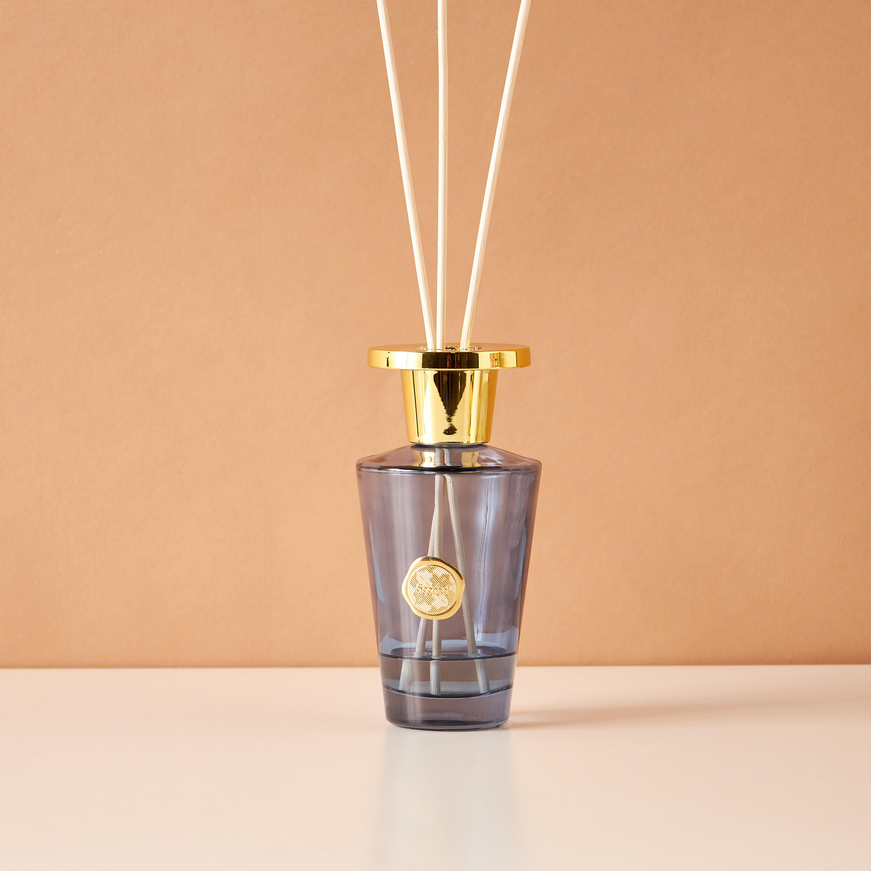 Scent.d Dark Wood Reed Diffuser - 300 ml-household-homefragrance-reeddiffusers-image-2