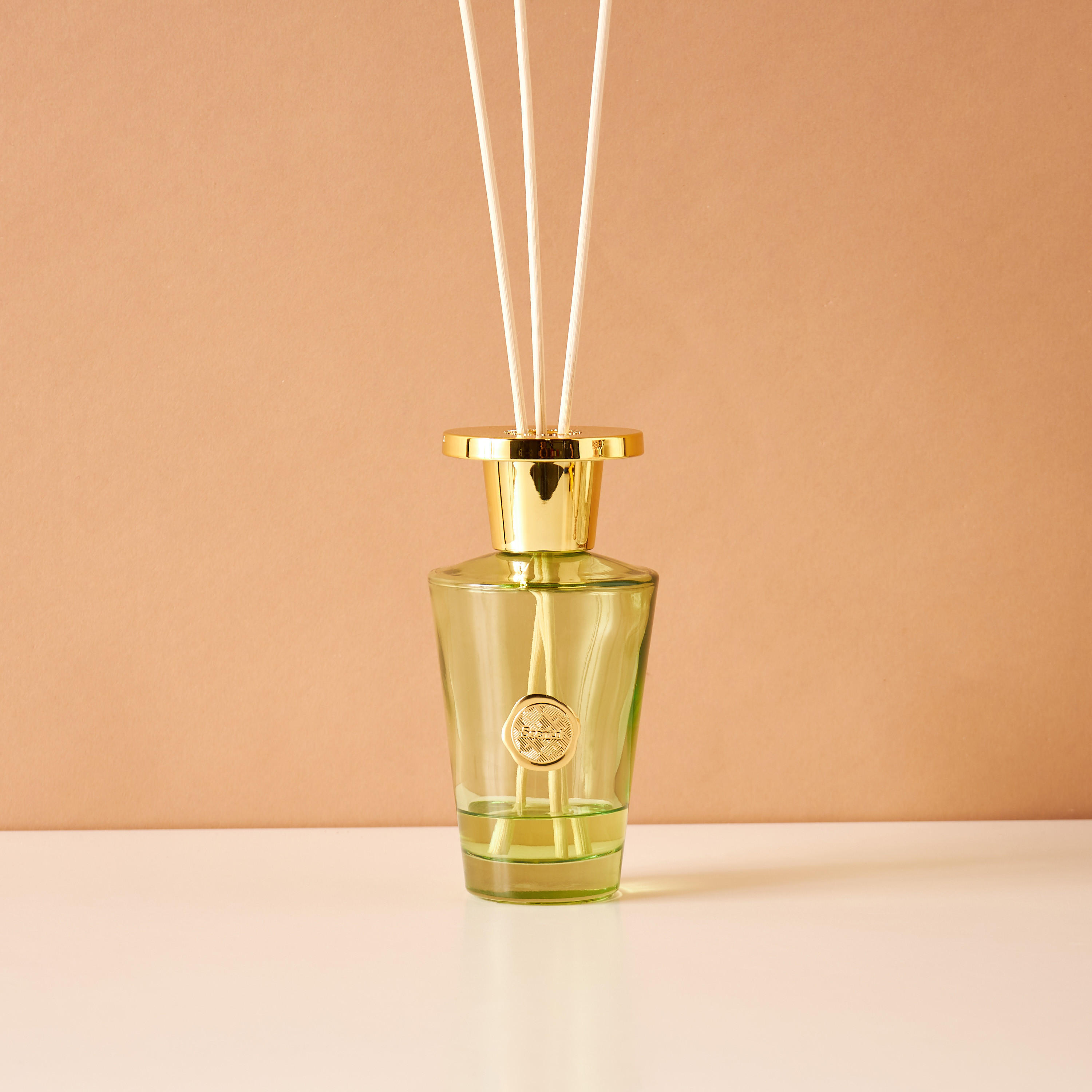 Scent.d Dark Wood Reed Diffuser - 300 ml-household-homefragrance-reeddiffusers-image-2