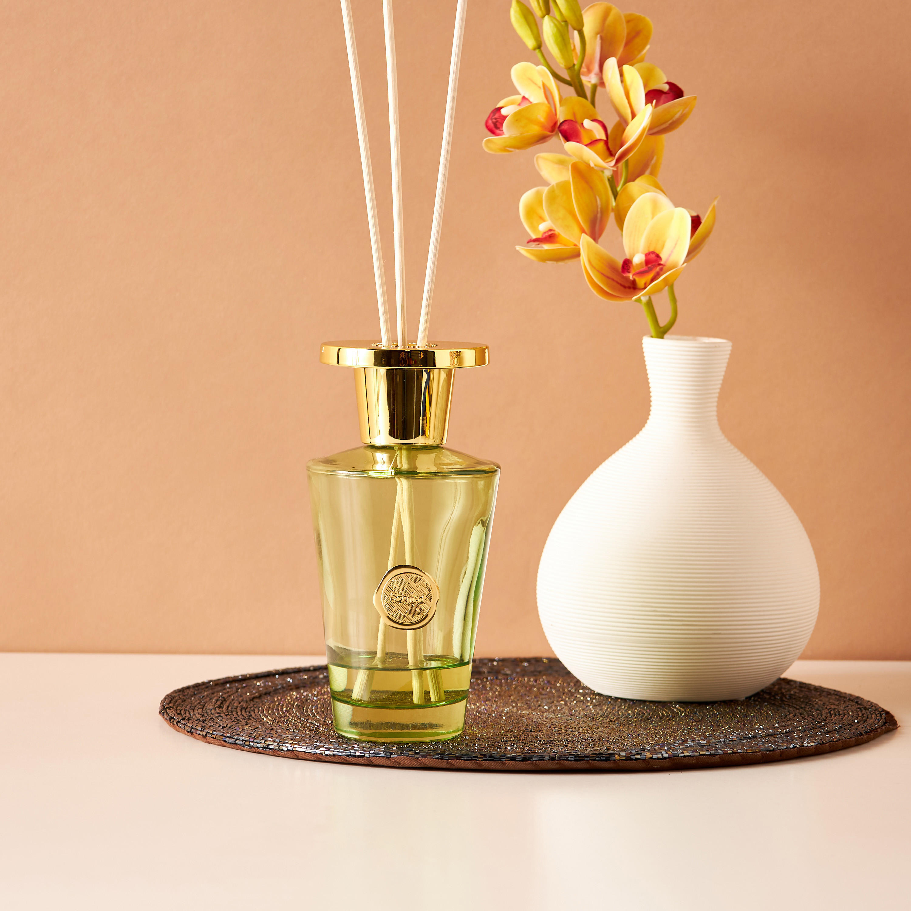 Scent.d Dark Wood Reed Diffuser - 300 ml-household-homefragrance-reeddiffusers-image-4