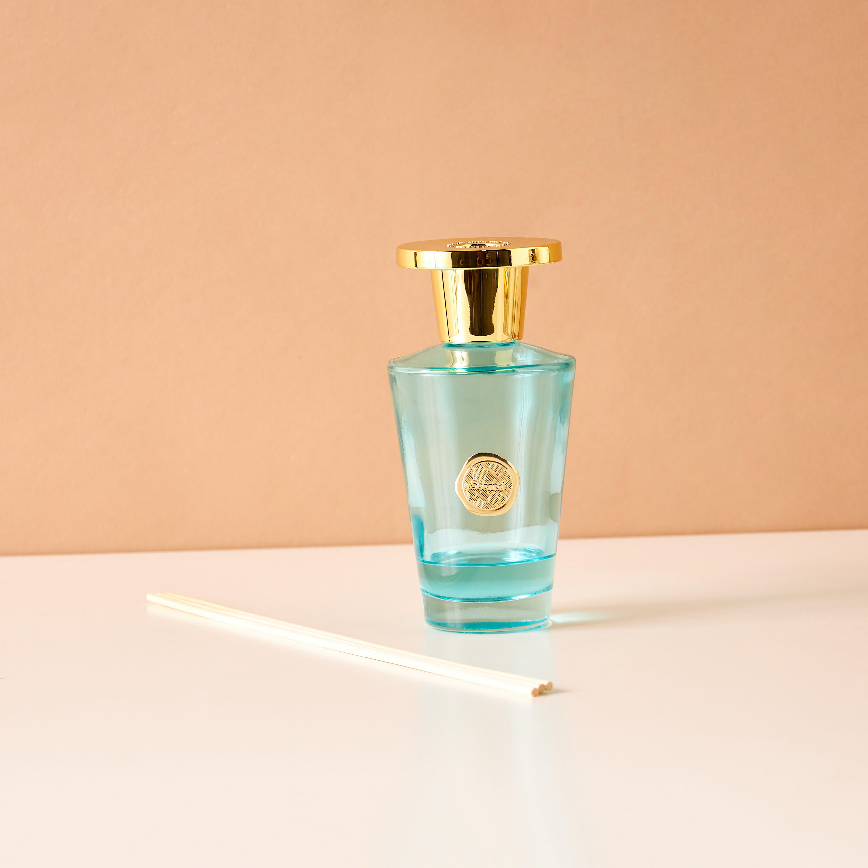 Scent.d Dark Wood Reed Diffuser - 300 ml-household-homefragrance-reeddiffusers-image-1