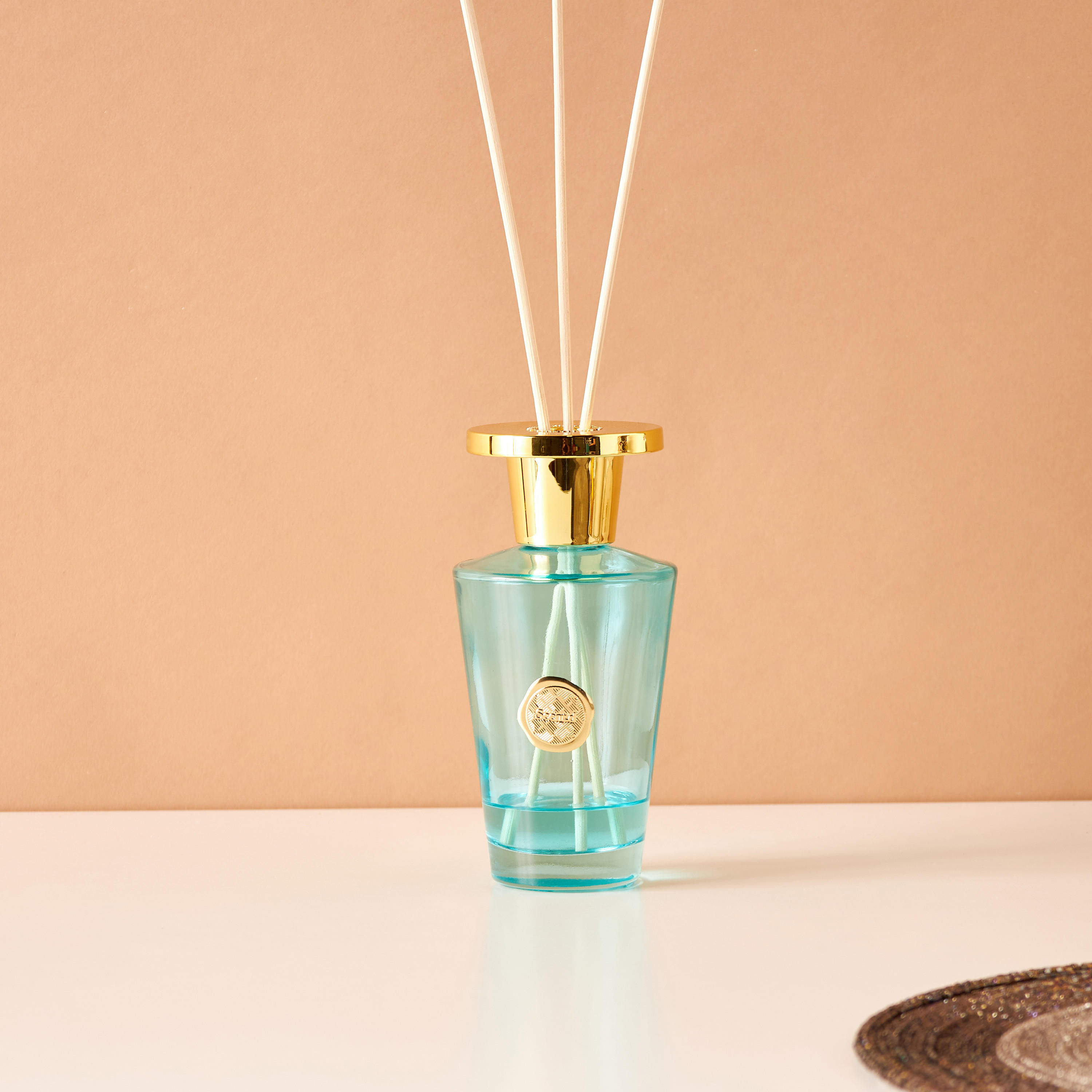 Scent.d Dark Wood Reed Diffuser - 300 ml-household-homefragrance-reeddiffusers-image-2