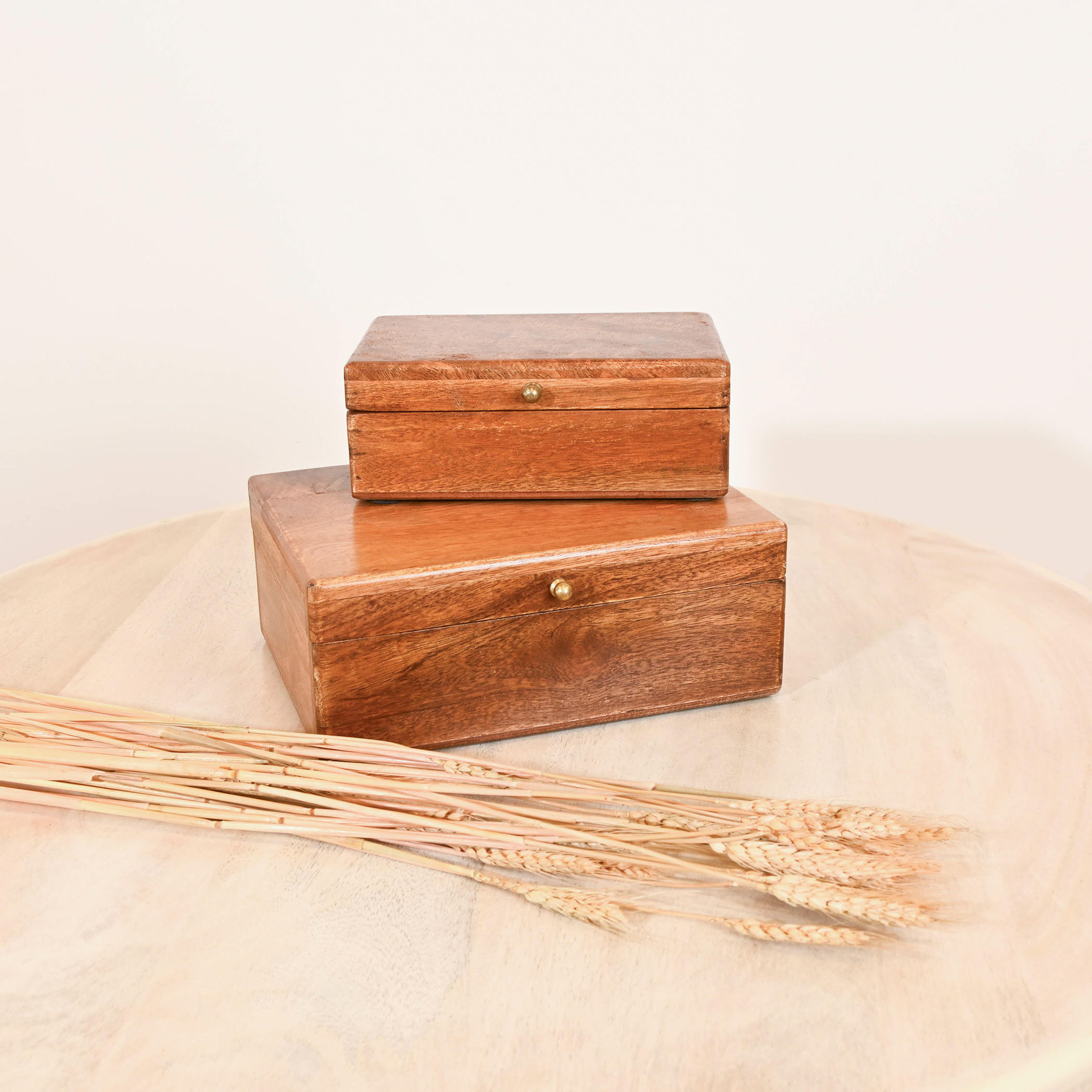 طقم صندوق ديكور خشب قطعتين من هوم كارفينج-household-decor-boxesandtrays-image-1