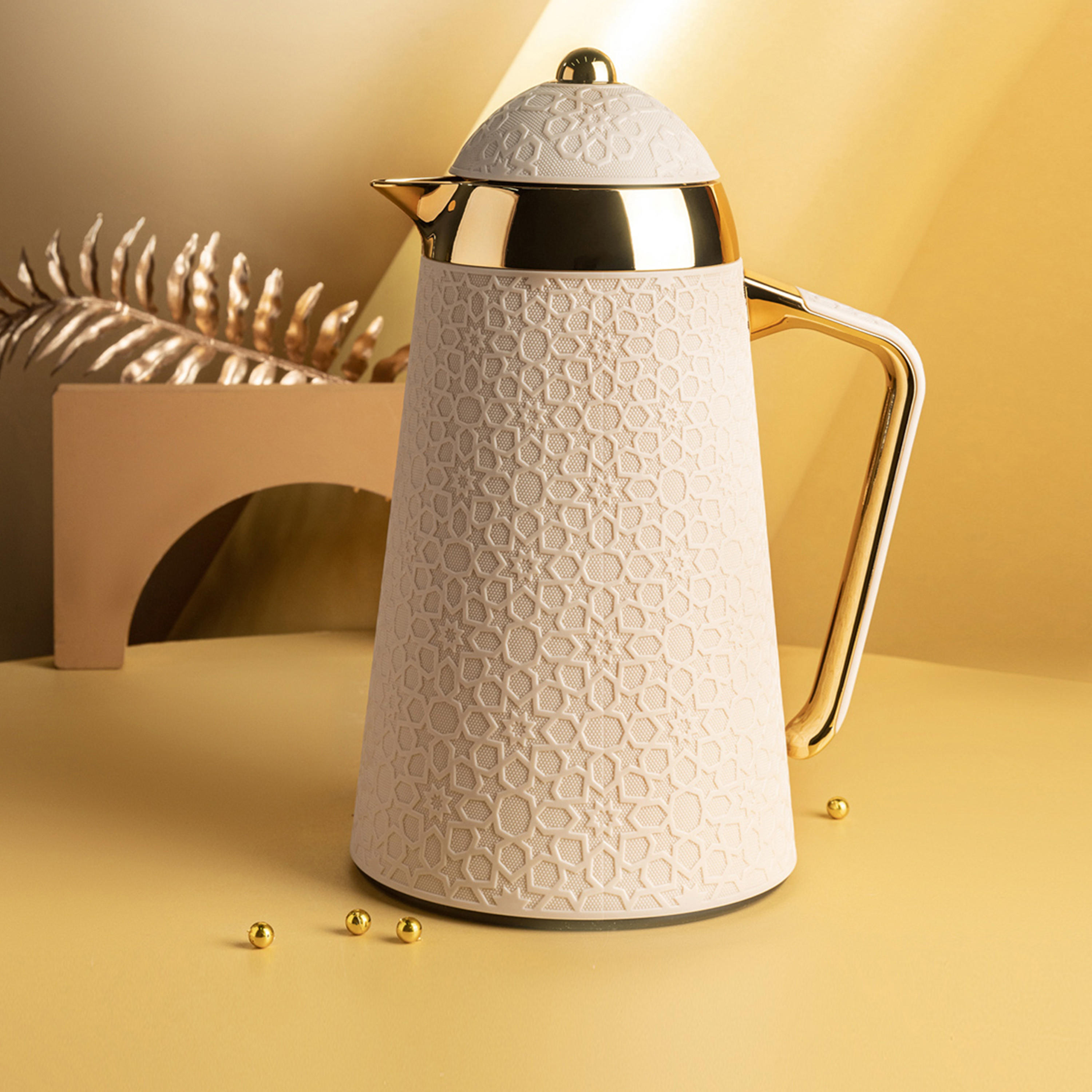 Otantik Textured Vacuum Flask-household-dining-teaandcoffee-vacuumflaskscoffeeandteapots-image-1